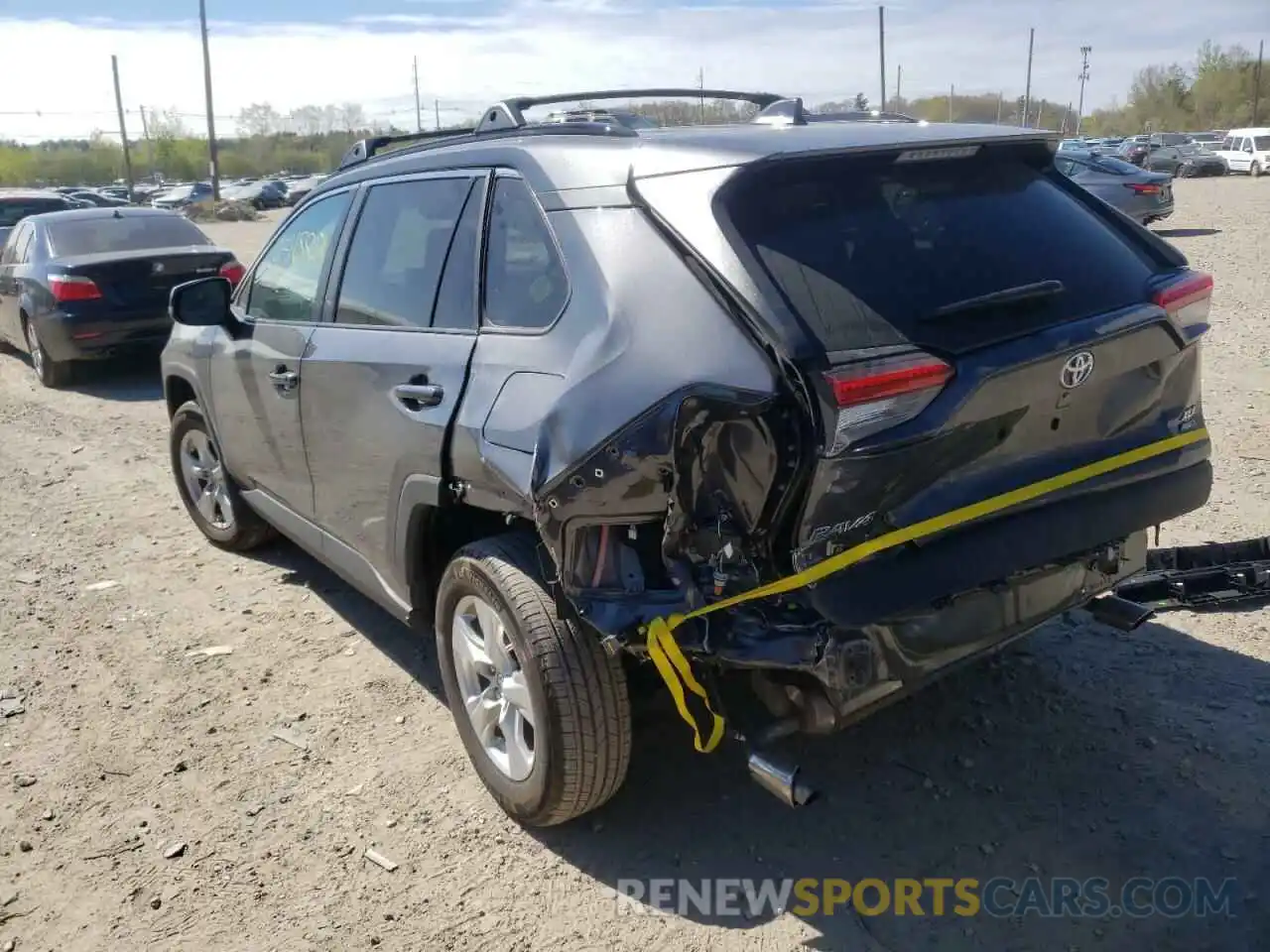 3 Photograph of a damaged car 2T3P1RFV1MW230019 TOYOTA RAV4 2021