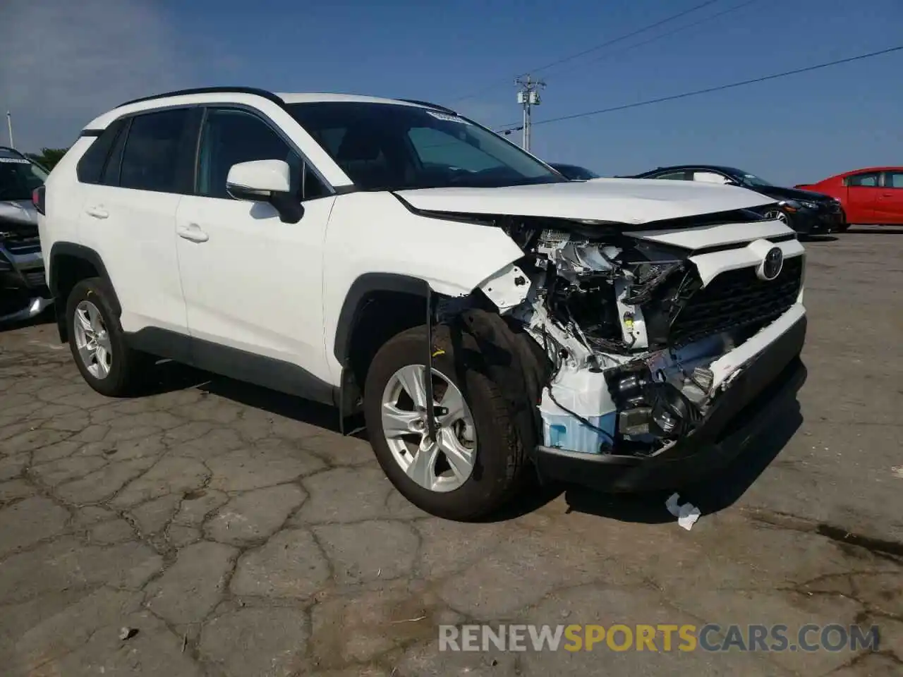 1 Photograph of a damaged car 2T3P1RFV2MC144073 TOYOTA RAV4 2021