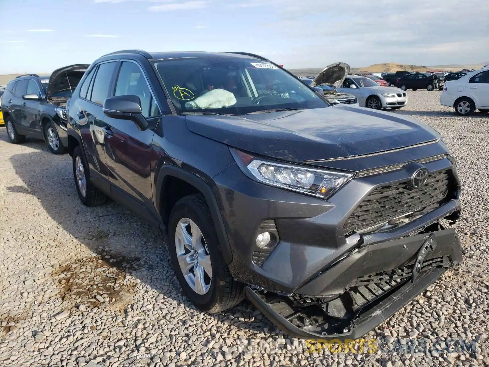 1 Photograph of a damaged car 2T3P1RFV2MC147894 TOYOTA RAV4 2021