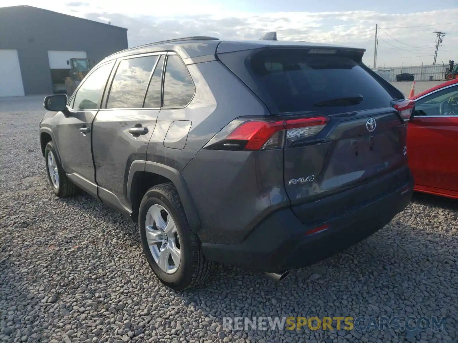 3 Photograph of a damaged car 2T3P1RFV2MC147894 TOYOTA RAV4 2021