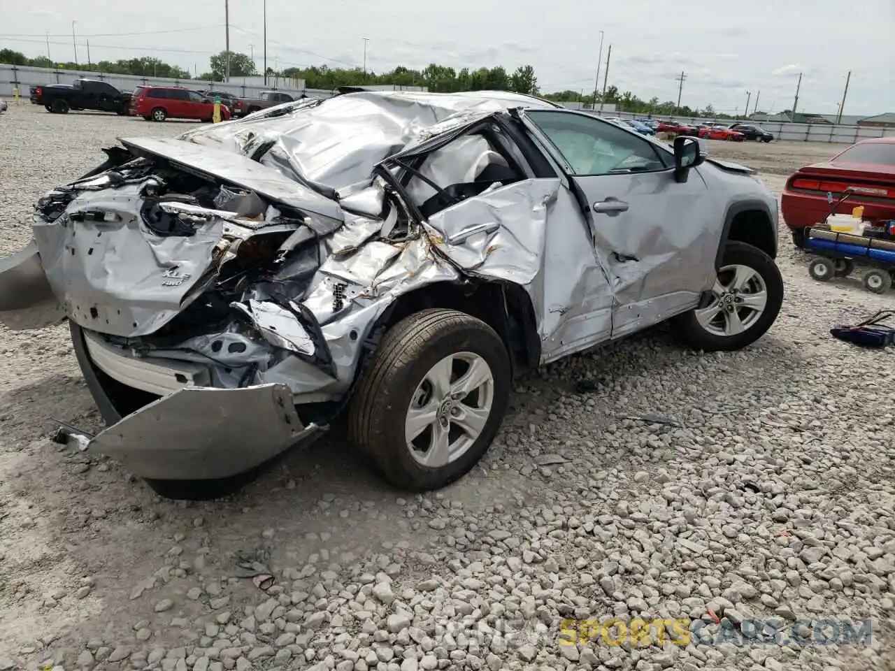 4 Photograph of a damaged car 2T3P1RFV2MC182712 TOYOTA RAV4 2021