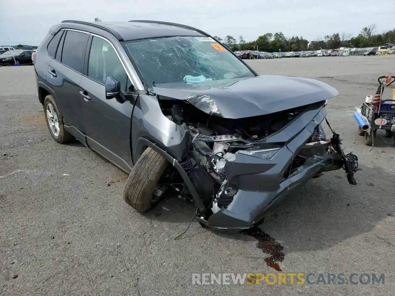 1 Photograph of a damaged car 2T3P1RFV2MC186369 TOYOTA RAV4 2021