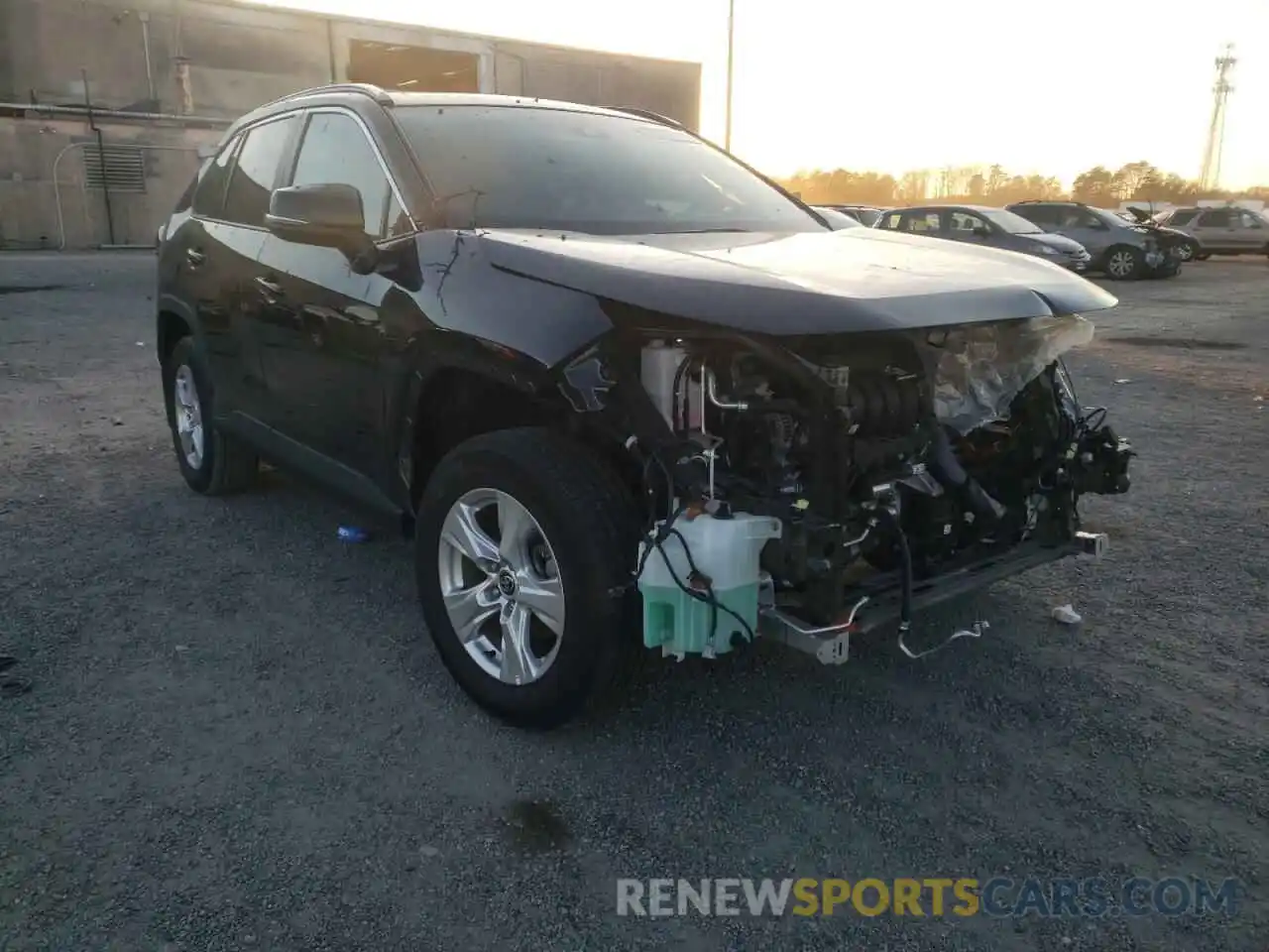 1 Photograph of a damaged car 2T3P1RFV2MC189384 TOYOTA RAV4 2021