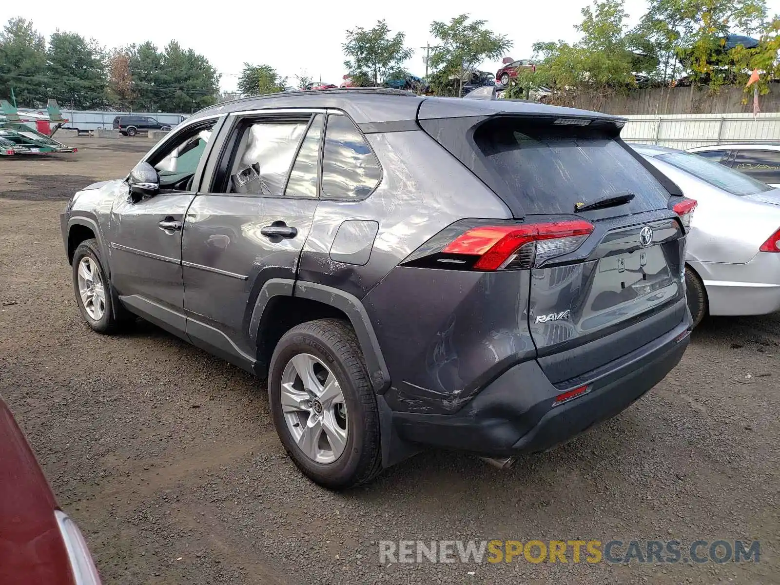 3 Фотография поврежденного автомобиля 2T3P1RFV2MC225929 TOYOTA RAV4 2021