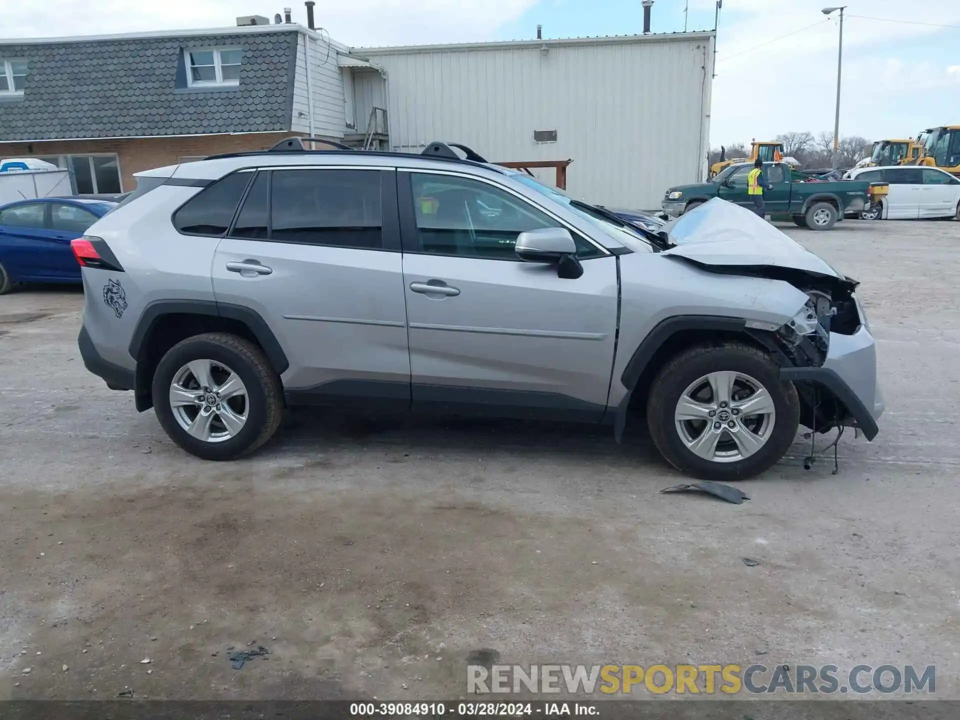 12 Photograph of a damaged car 2T3P1RFV2MC241306 TOYOTA RAV4 2021