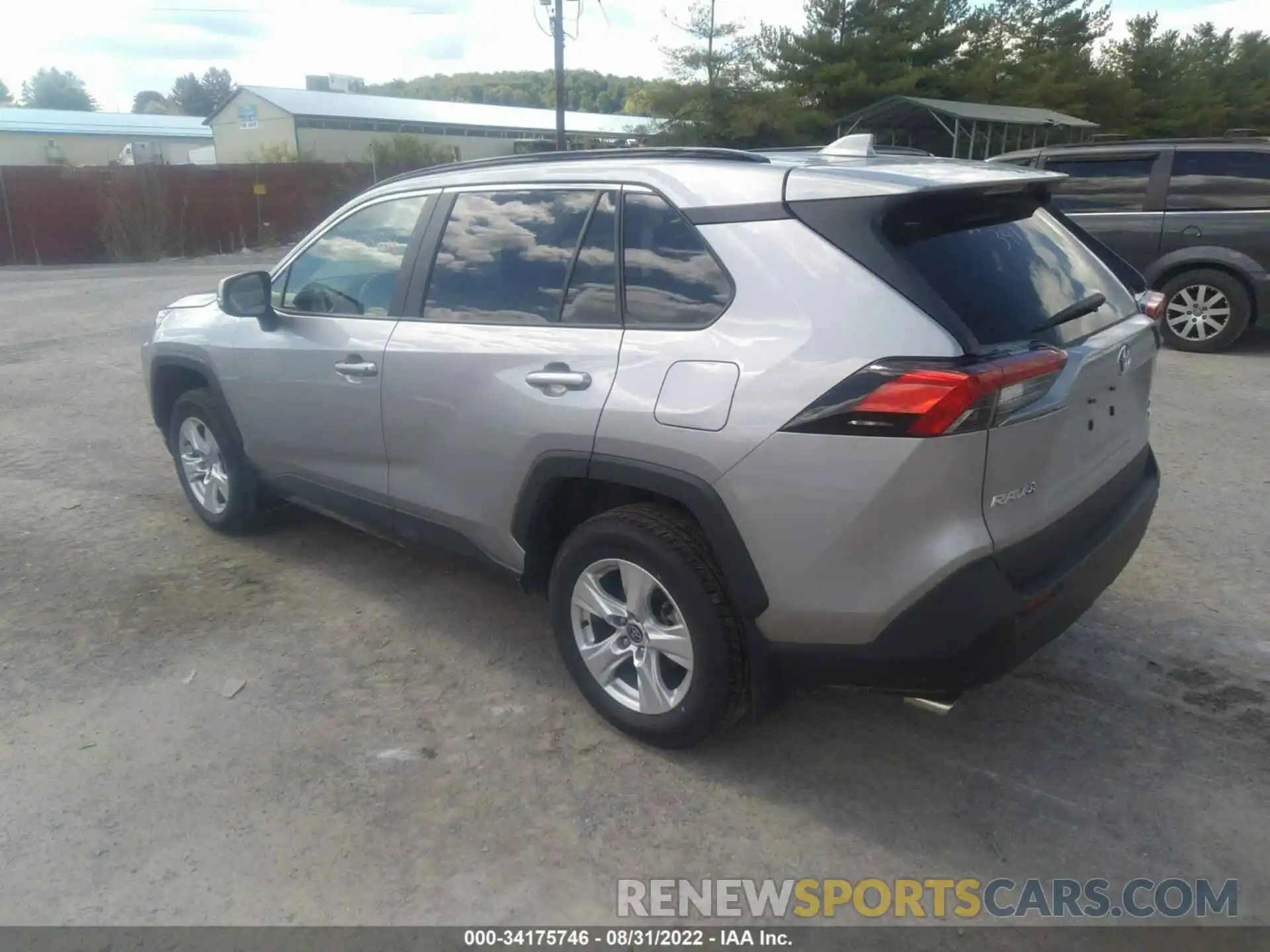 3 Photograph of a damaged car 2T3P1RFV2MC242732 TOYOTA RAV4 2021