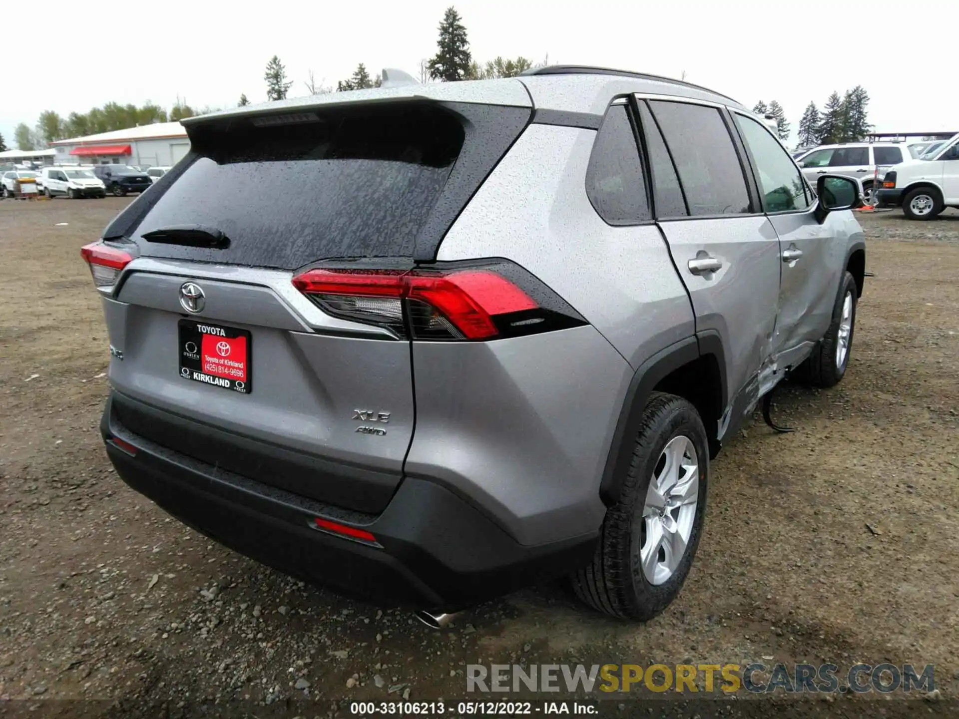 4 Photograph of a damaged car 2T3P1RFV2MC251656 TOYOTA RAV4 2021