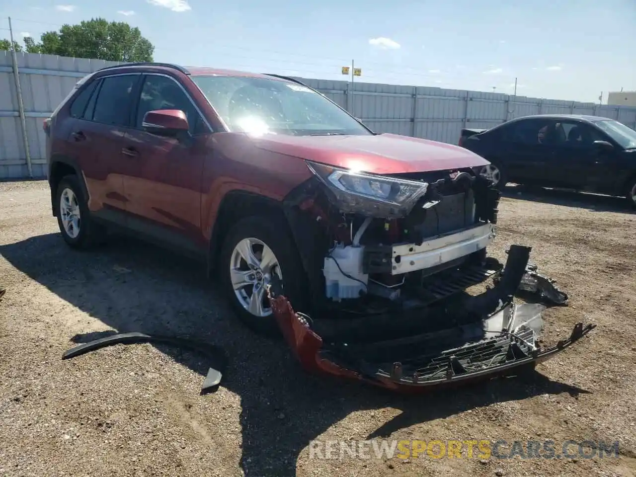 1 Photograph of a damaged car 2T3P1RFV2MW151457 TOYOTA RAV4 2021