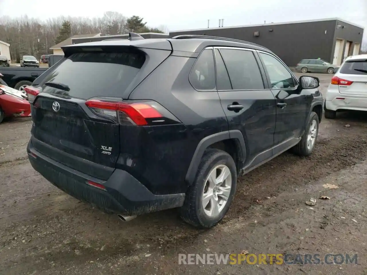 4 Photograph of a damaged car 2T3P1RFV2MW155704 TOYOTA RAV4 2021