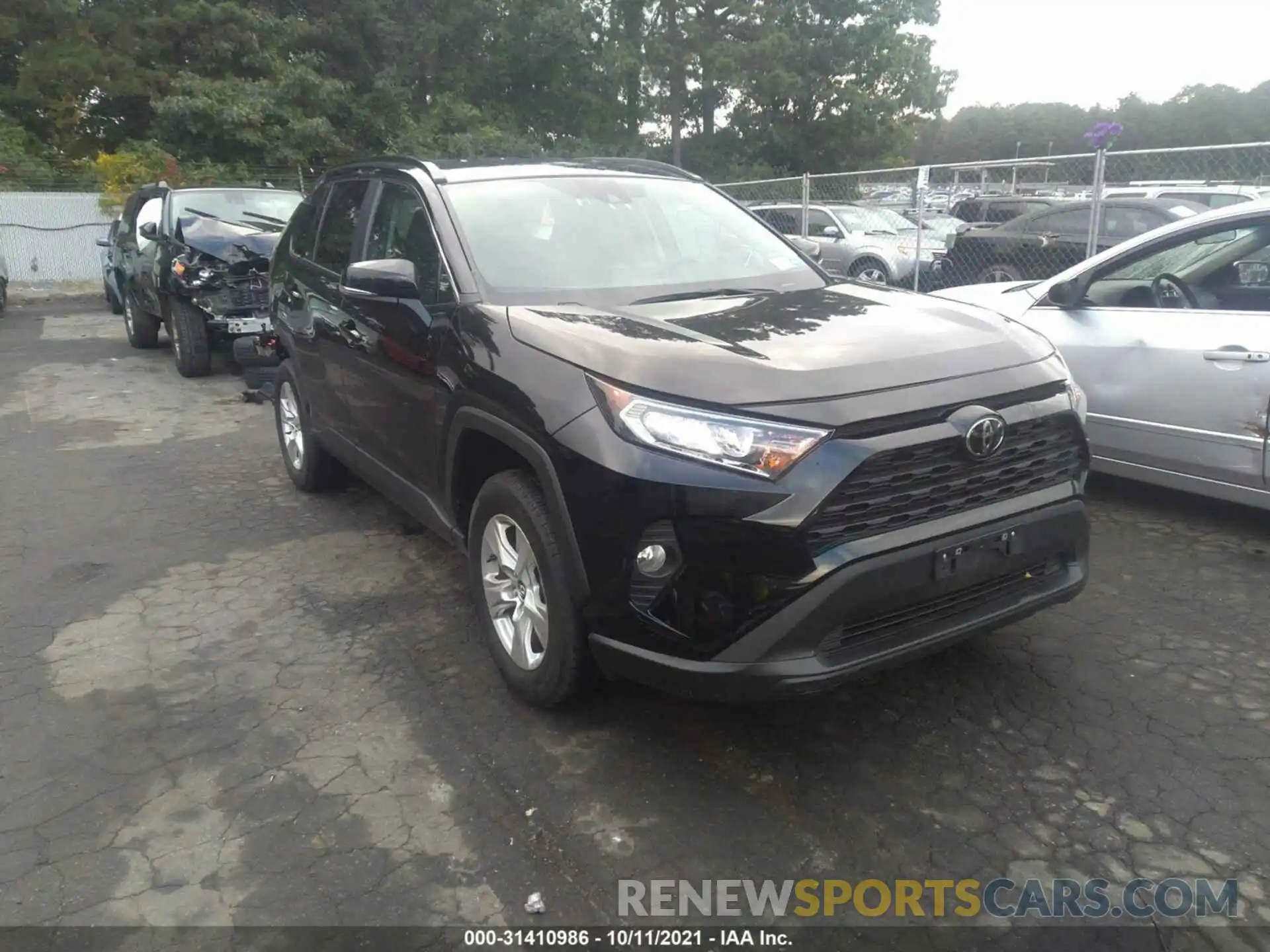 1 Photograph of a damaged car 2T3P1RFV2MW157436 TOYOTA RAV4 2021