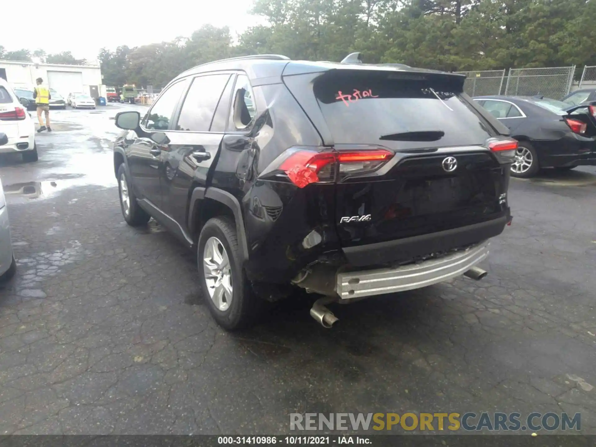 3 Photograph of a damaged car 2T3P1RFV2MW157436 TOYOTA RAV4 2021