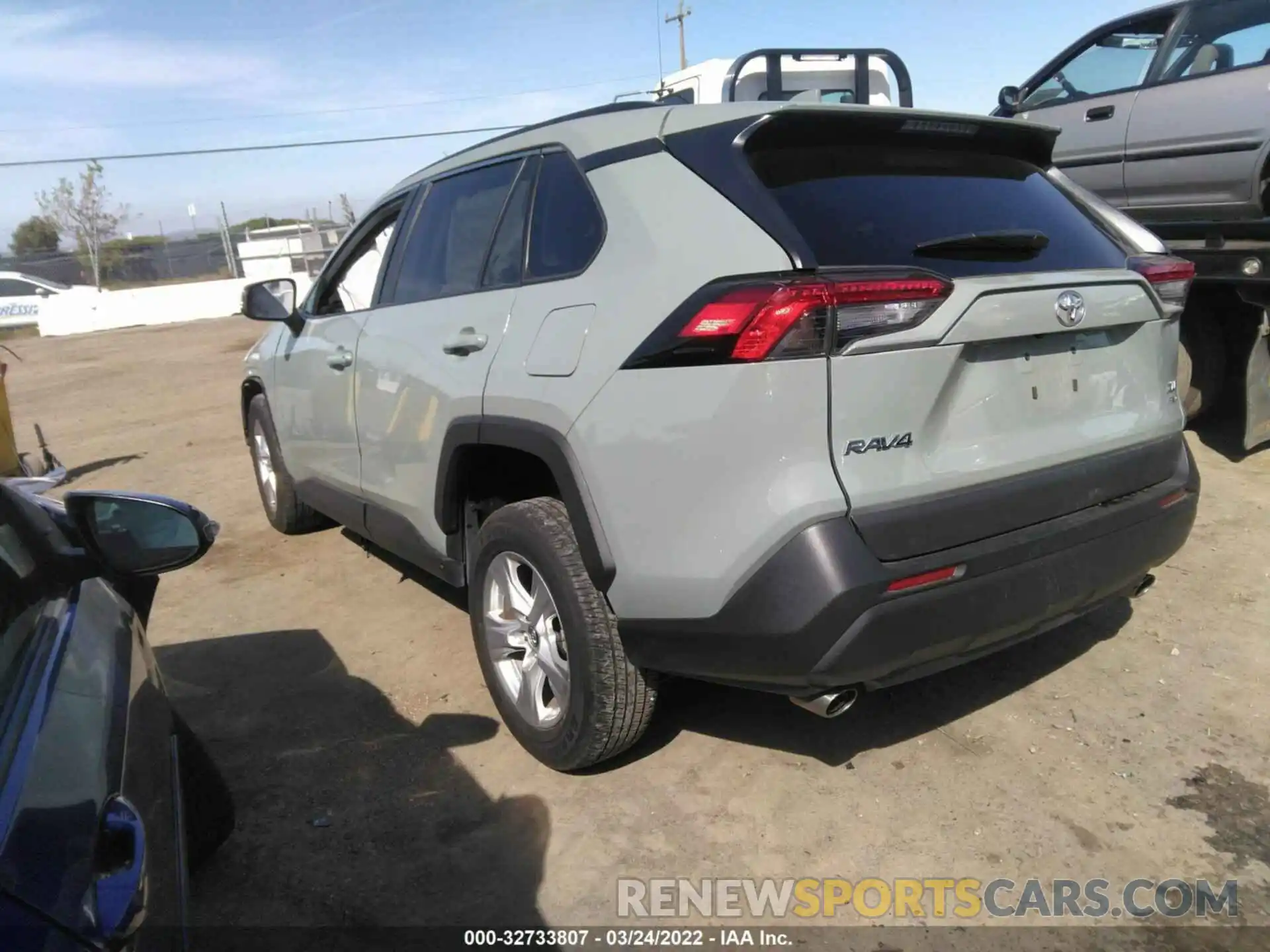 3 Photograph of a damaged car 2T3P1RFV2MW161356 TOYOTA RAV4 2021