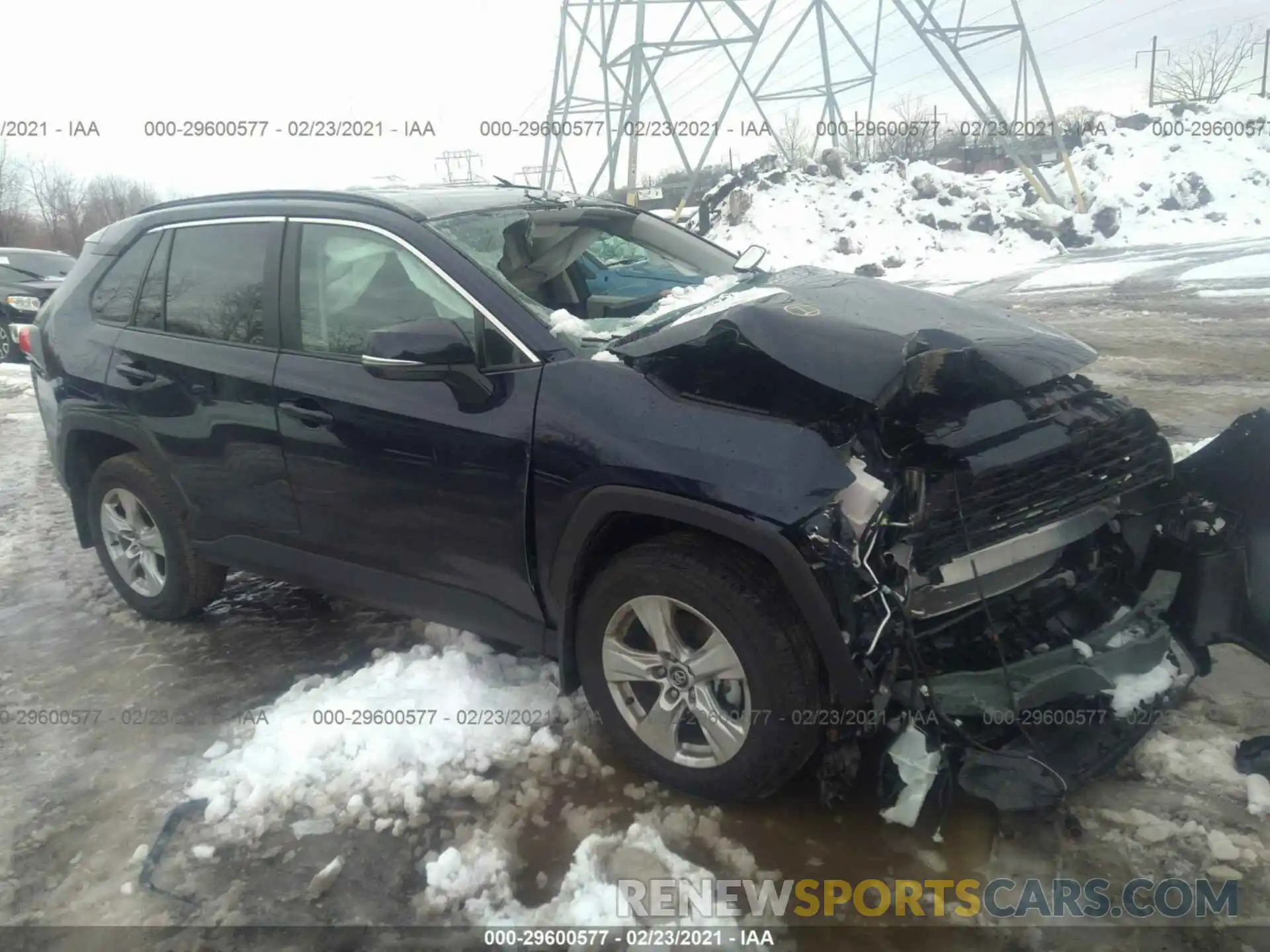 1 Photograph of a damaged car 2T3P1RFV2MW163169 TOYOTA RAV4 2021