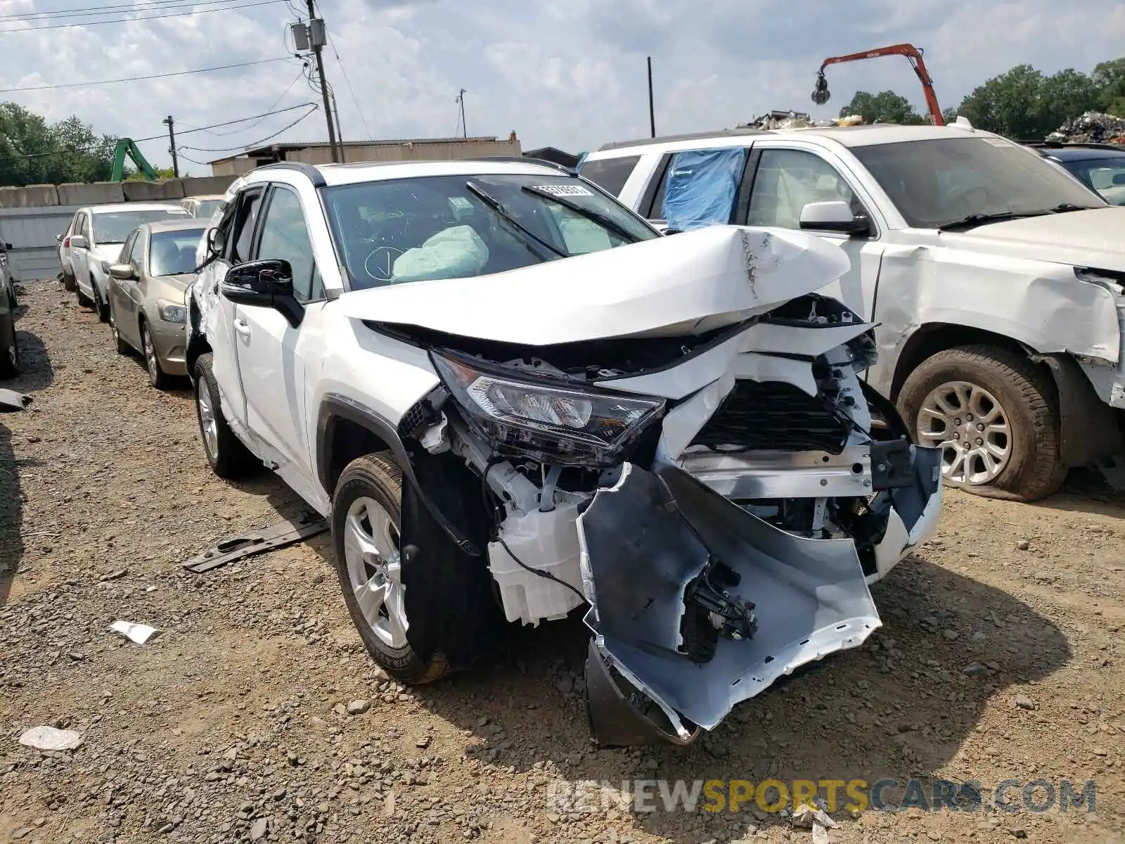 1 Photograph of a damaged car 2T3P1RFV2MW165746 TOYOTA RAV4 2021