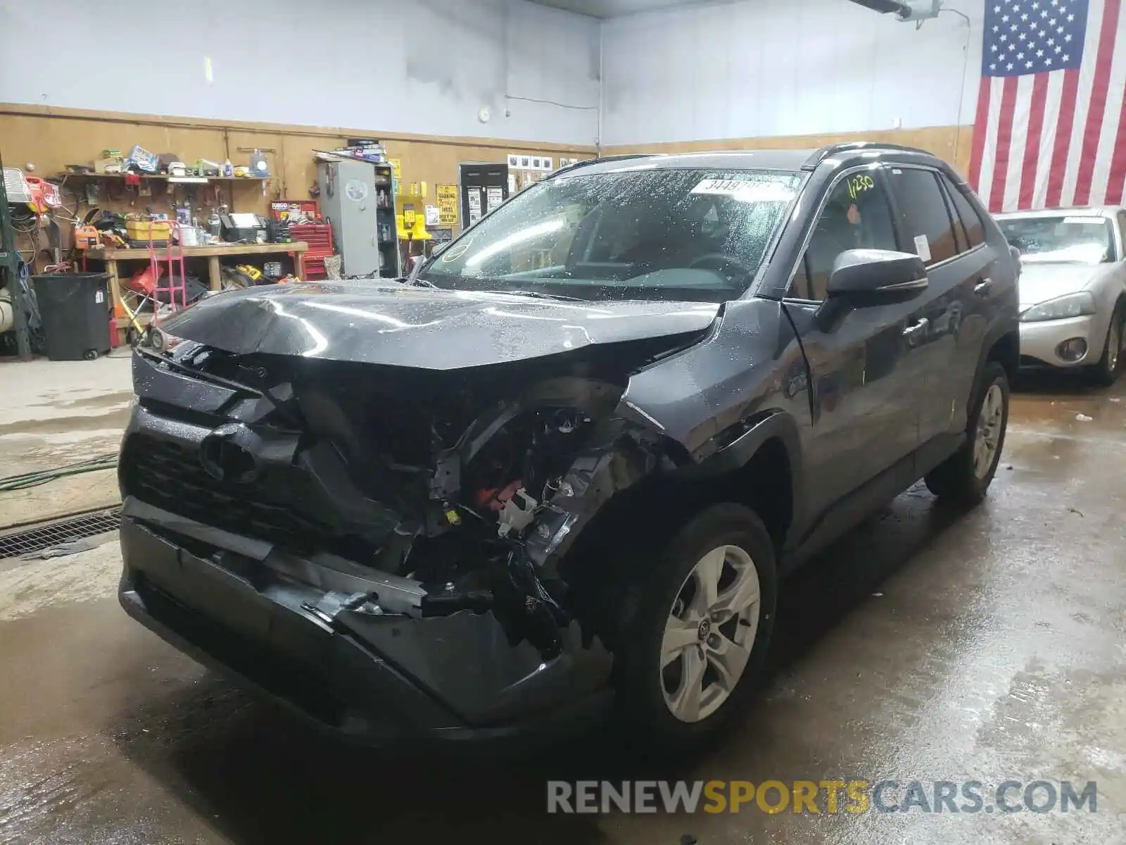 2 Photograph of a damaged car 2T3P1RFV2MW168372 TOYOTA RAV4 2021