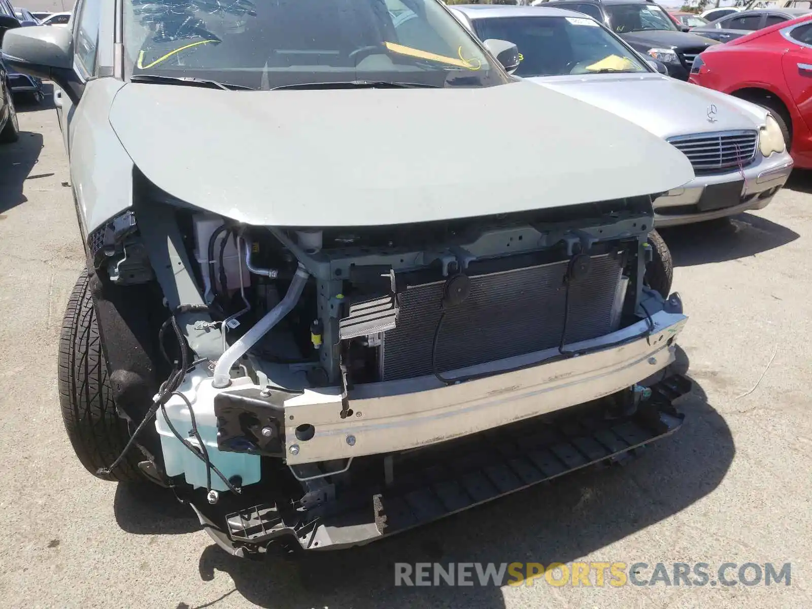 9 Photograph of a damaged car 2T3P1RFV2MW168582 TOYOTA RAV4 2021