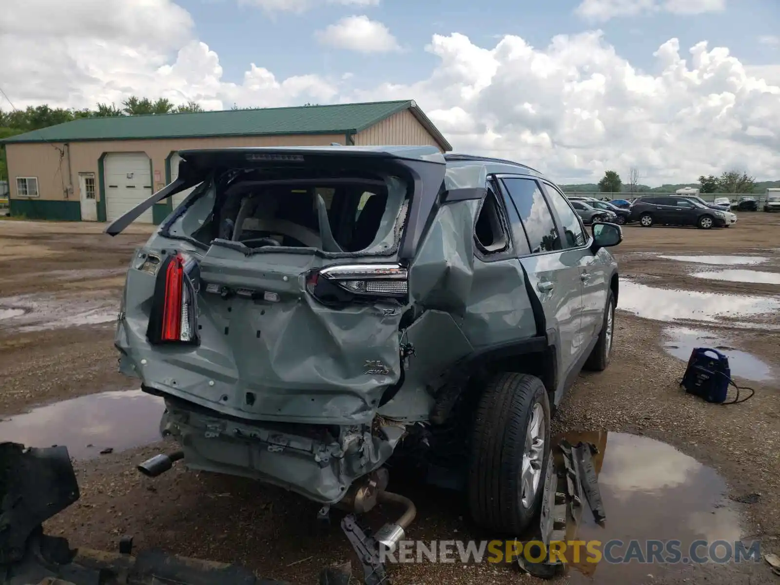 4 Photograph of a damaged car 2T3P1RFV2MW179145 TOYOTA RAV4 2021