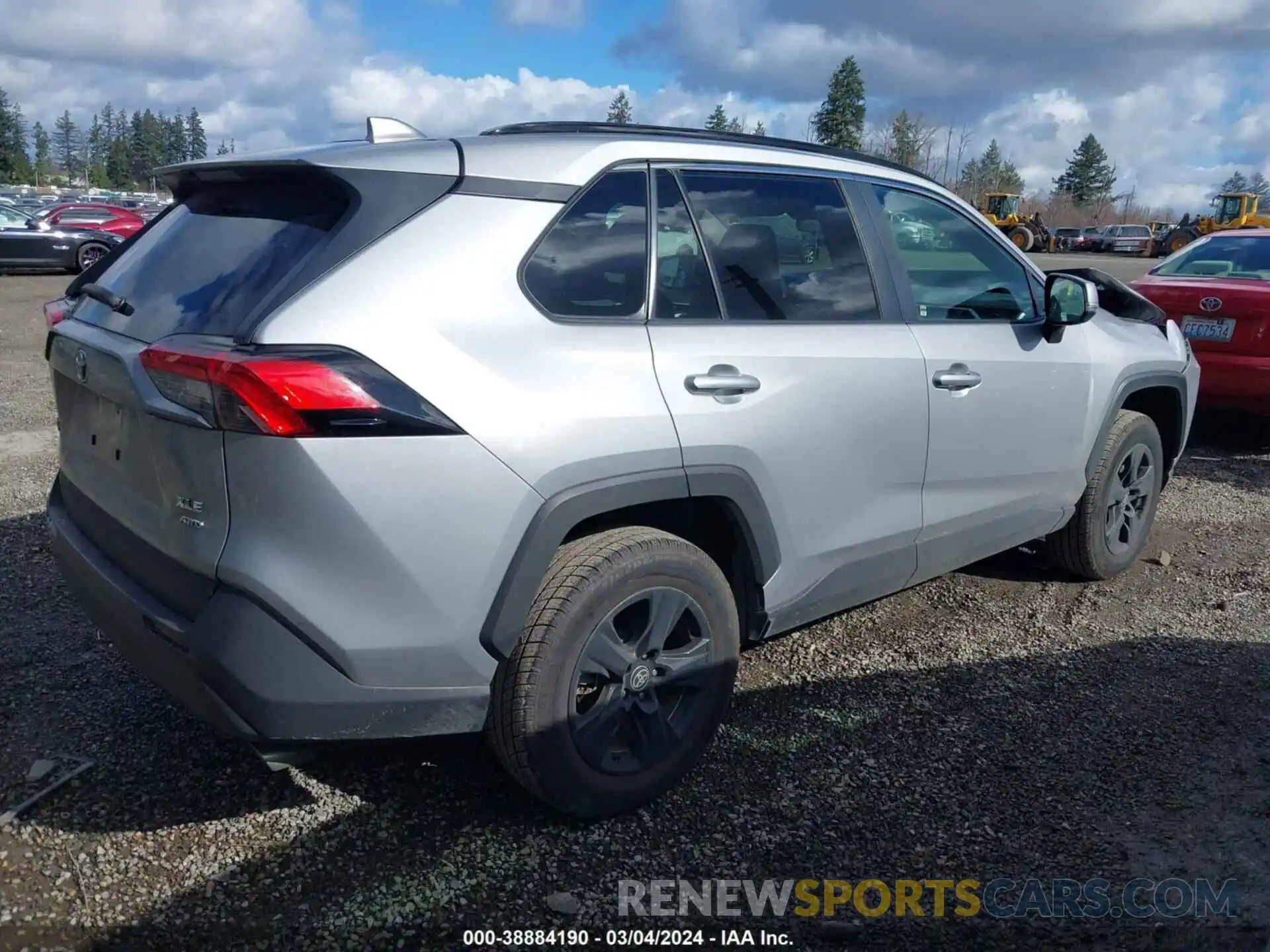 4 Photograph of a damaged car 2T3P1RFV2MW182448 TOYOTA RAV4 2021