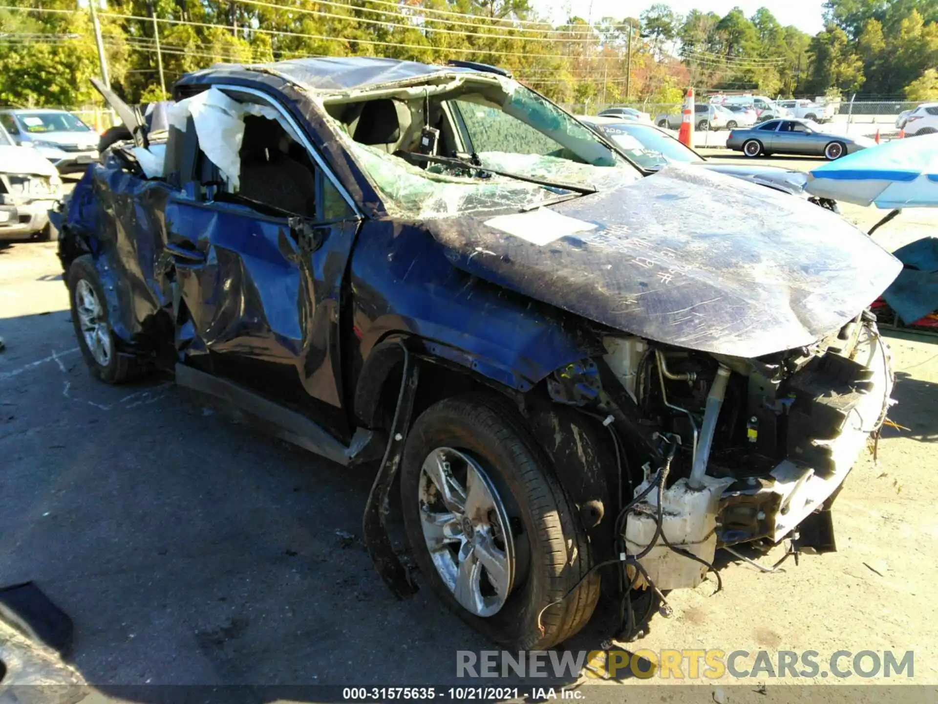 1 Photograph of a damaged car 2T3P1RFV2MW185866 TOYOTA RAV4 2021