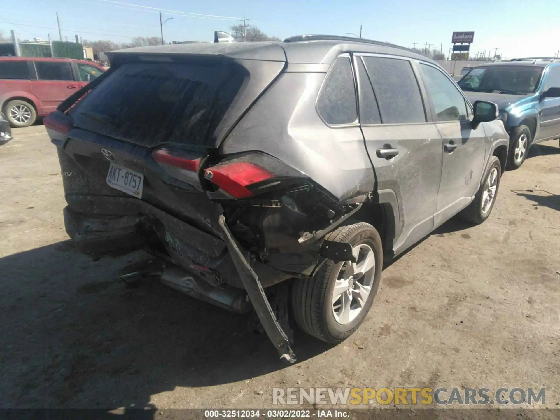 4 Photograph of a damaged car 2T3P1RFV2MW193210 TOYOTA RAV4 2021