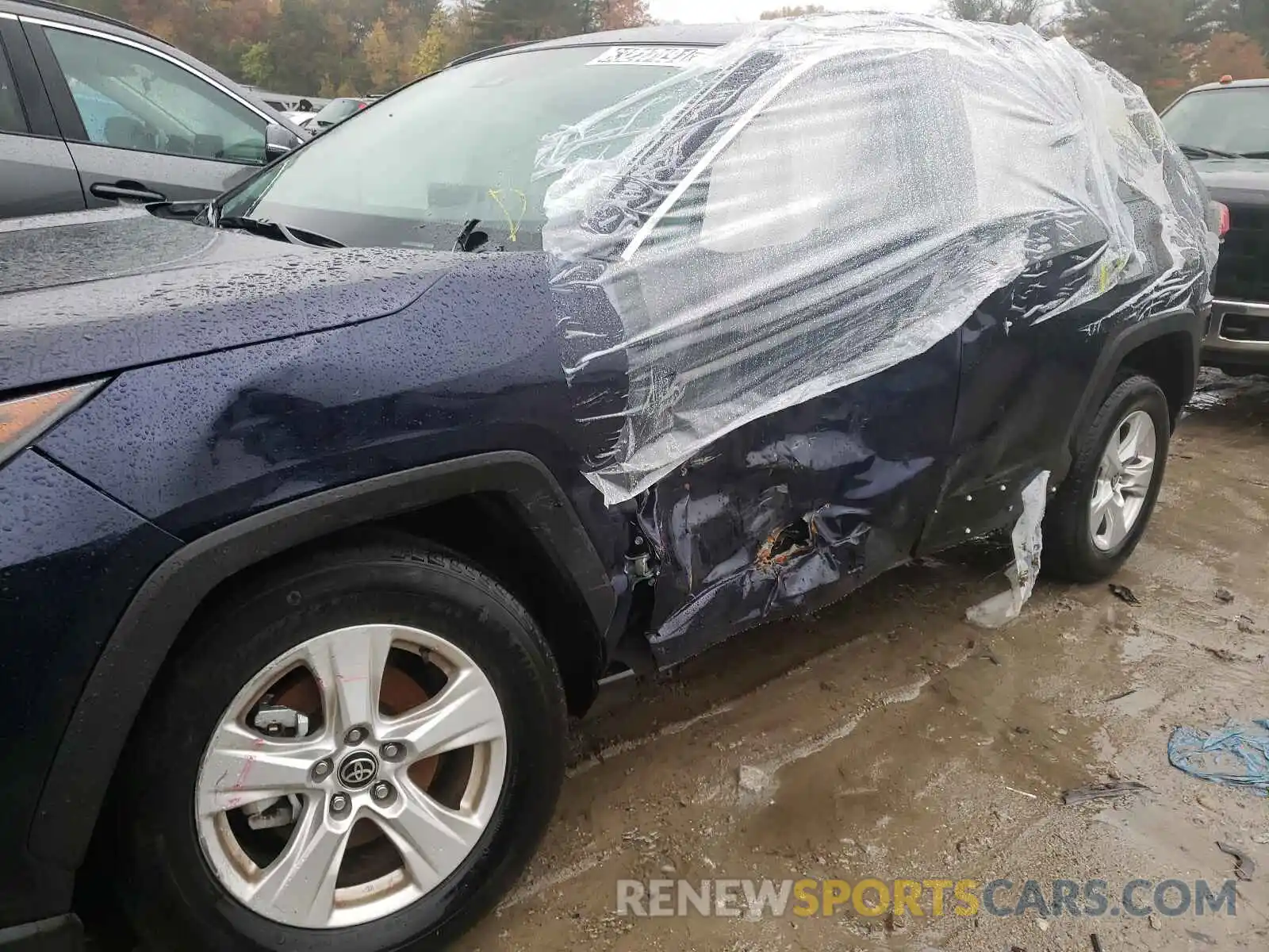 9 Photograph of a damaged car 2T3P1RFV2MW203671 TOYOTA RAV4 2021