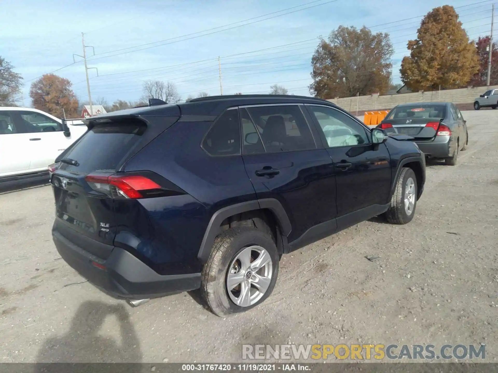 4 Photograph of a damaged car 2T3P1RFV2MW211415 TOYOTA RAV4 2021