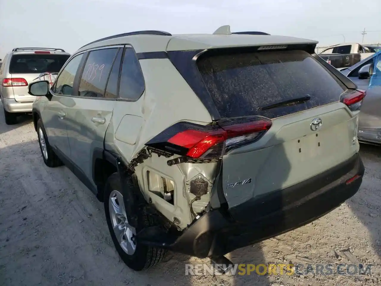 3 Фотография поврежденного автомобиля 2T3P1RFV2MW212614 TOYOTA RAV4 2021