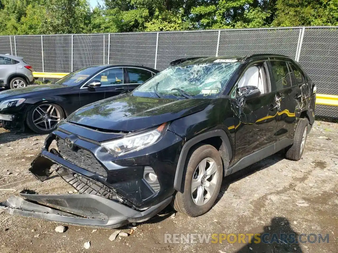 2 Photograph of a damaged car 2T3P1RFV2MW219661 TOYOTA RAV4 2021