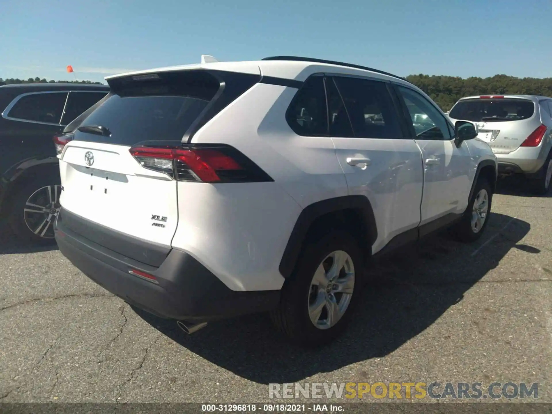 4 Photograph of a damaged car 2T3P1RFV3MC157186 TOYOTA RAV4 2021