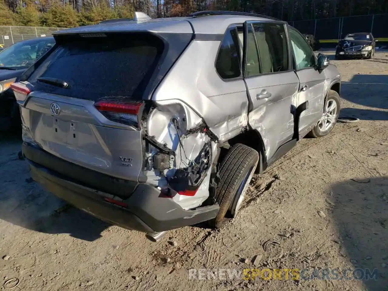 4 Photograph of a damaged car 2T3P1RFV3MC167961 TOYOTA RAV4 2021