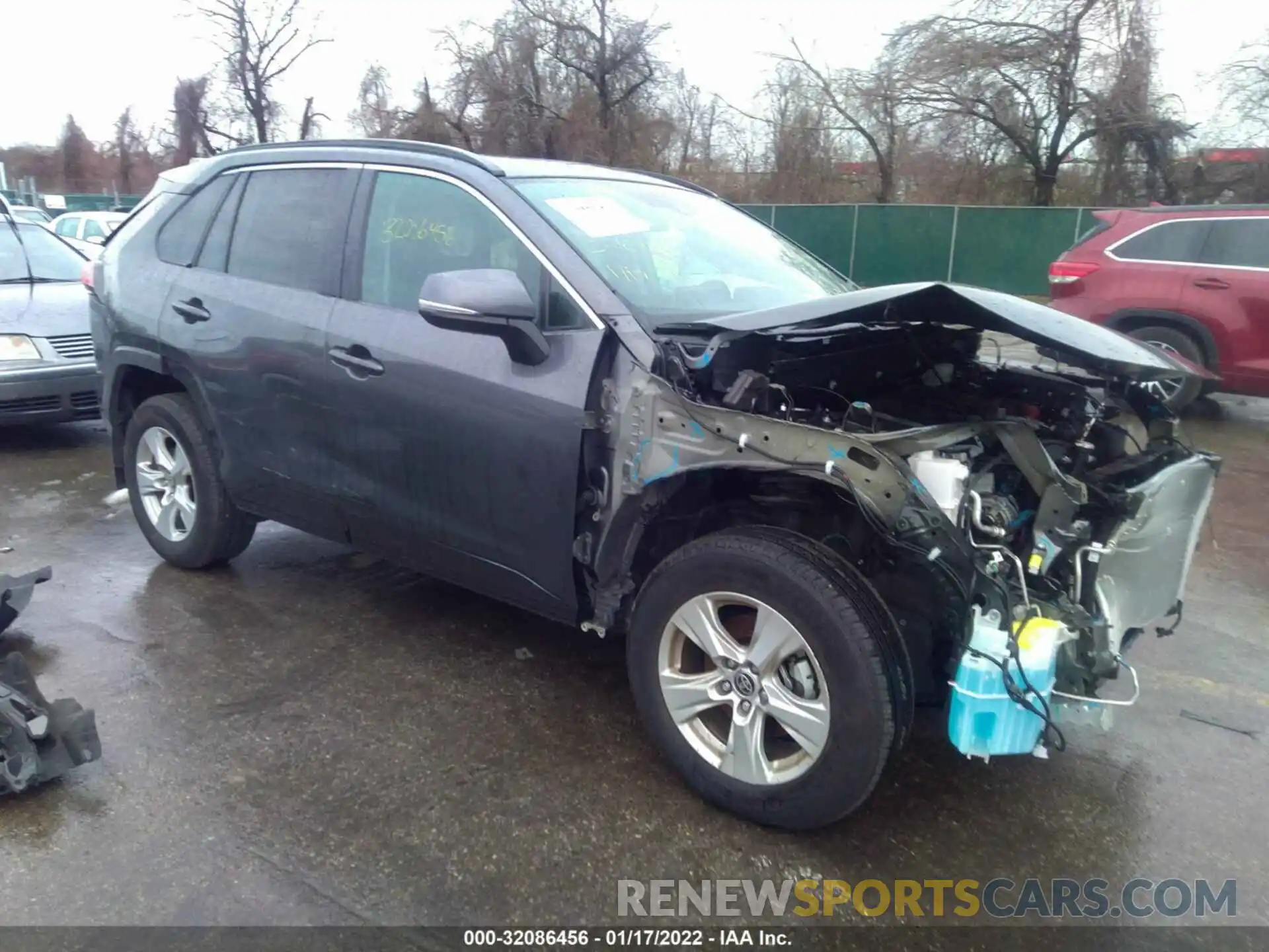 1 Photograph of a damaged car 2T3P1RFV3MC176238 TOYOTA RAV4 2021