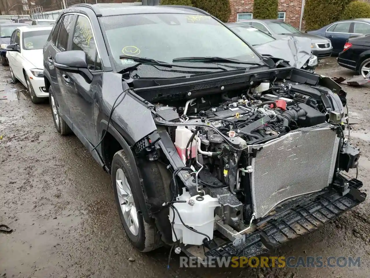 1 Photograph of a damaged car 2T3P1RFV3MC179981 TOYOTA RAV4 2021