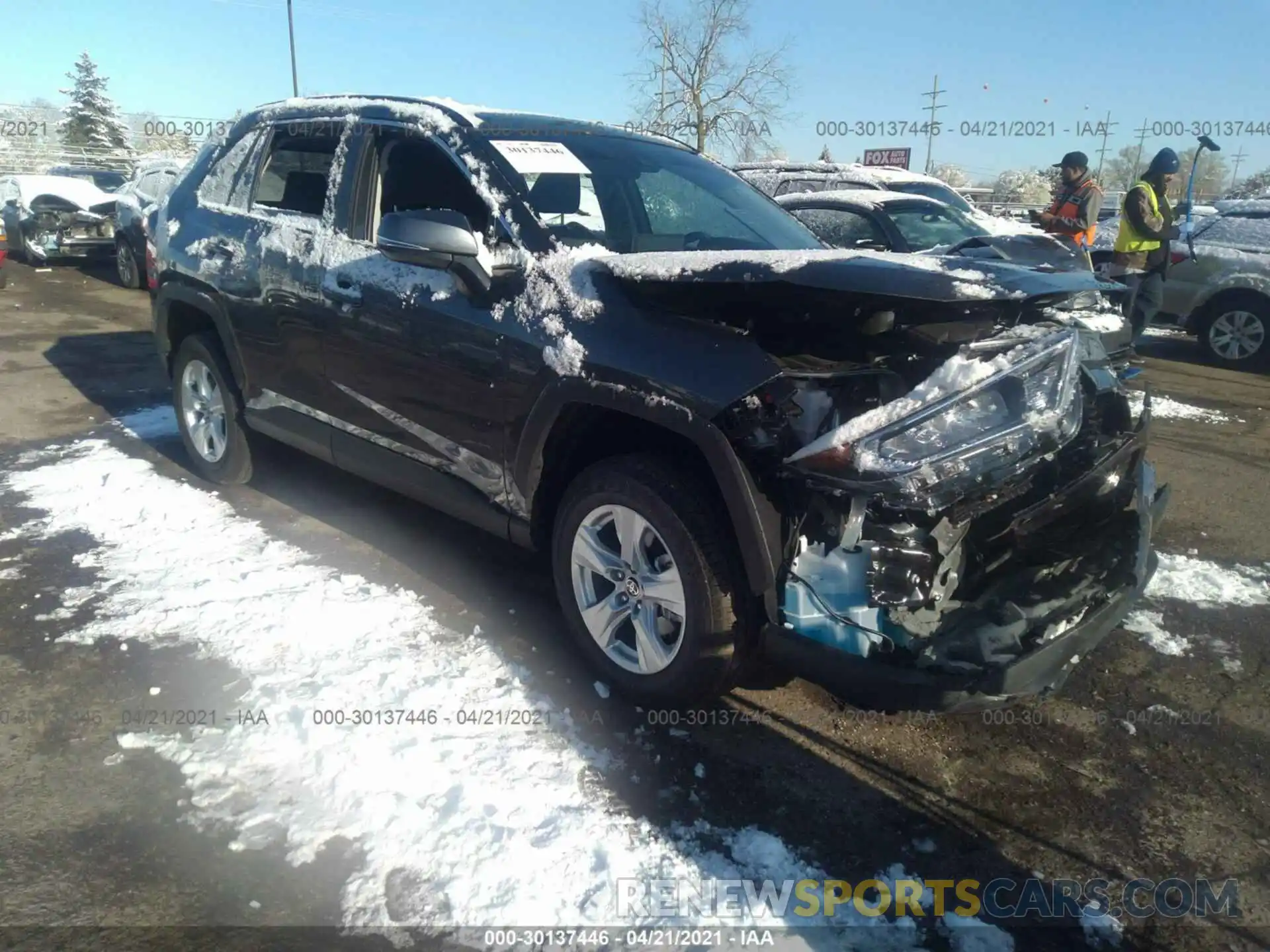 1 Photograph of a damaged car 2T3P1RFV3MC181326 TOYOTA RAV4 2021