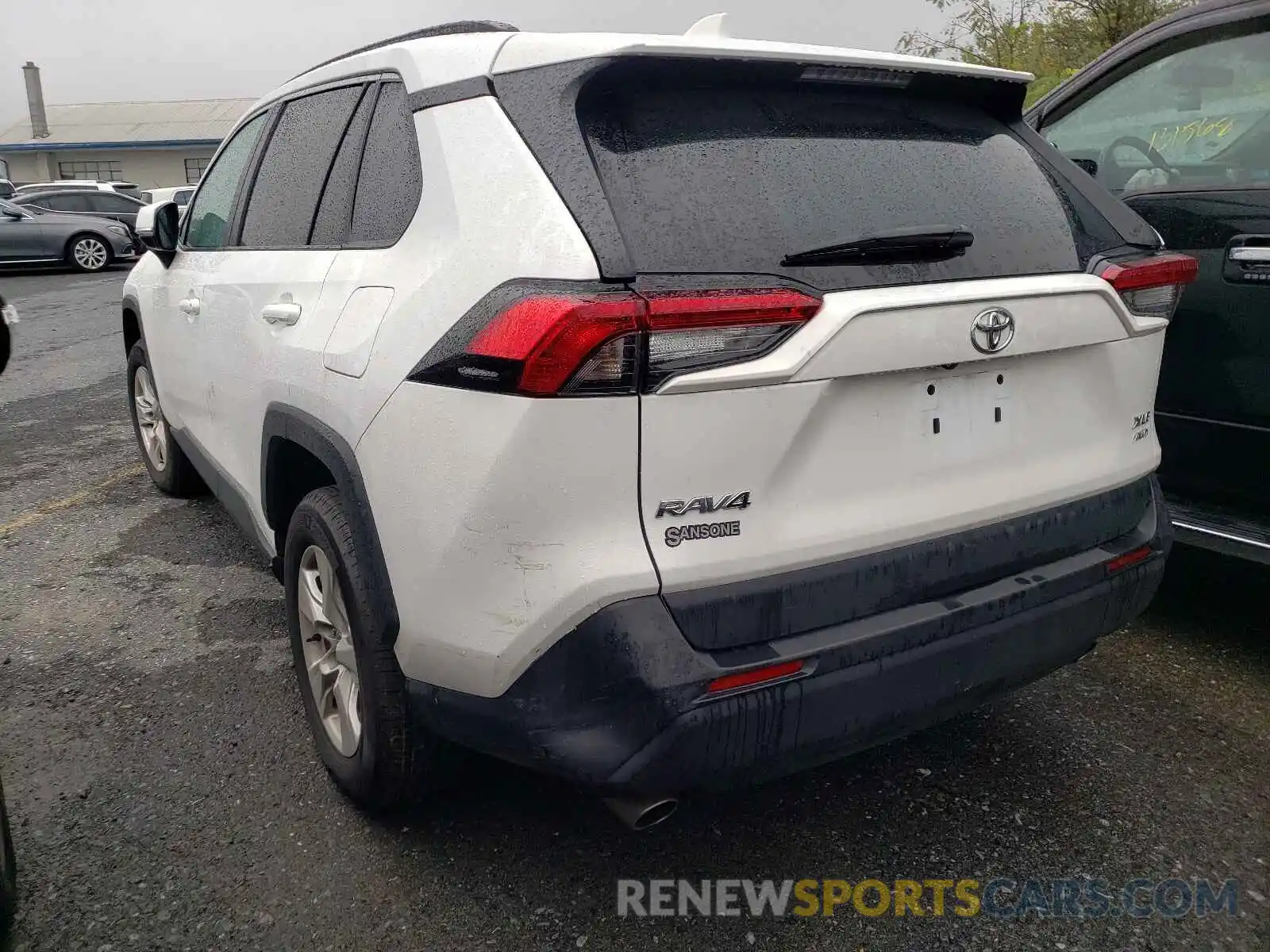 3 Photograph of a damaged car 2T3P1RFV3MC186381 TOYOTA RAV4 2021