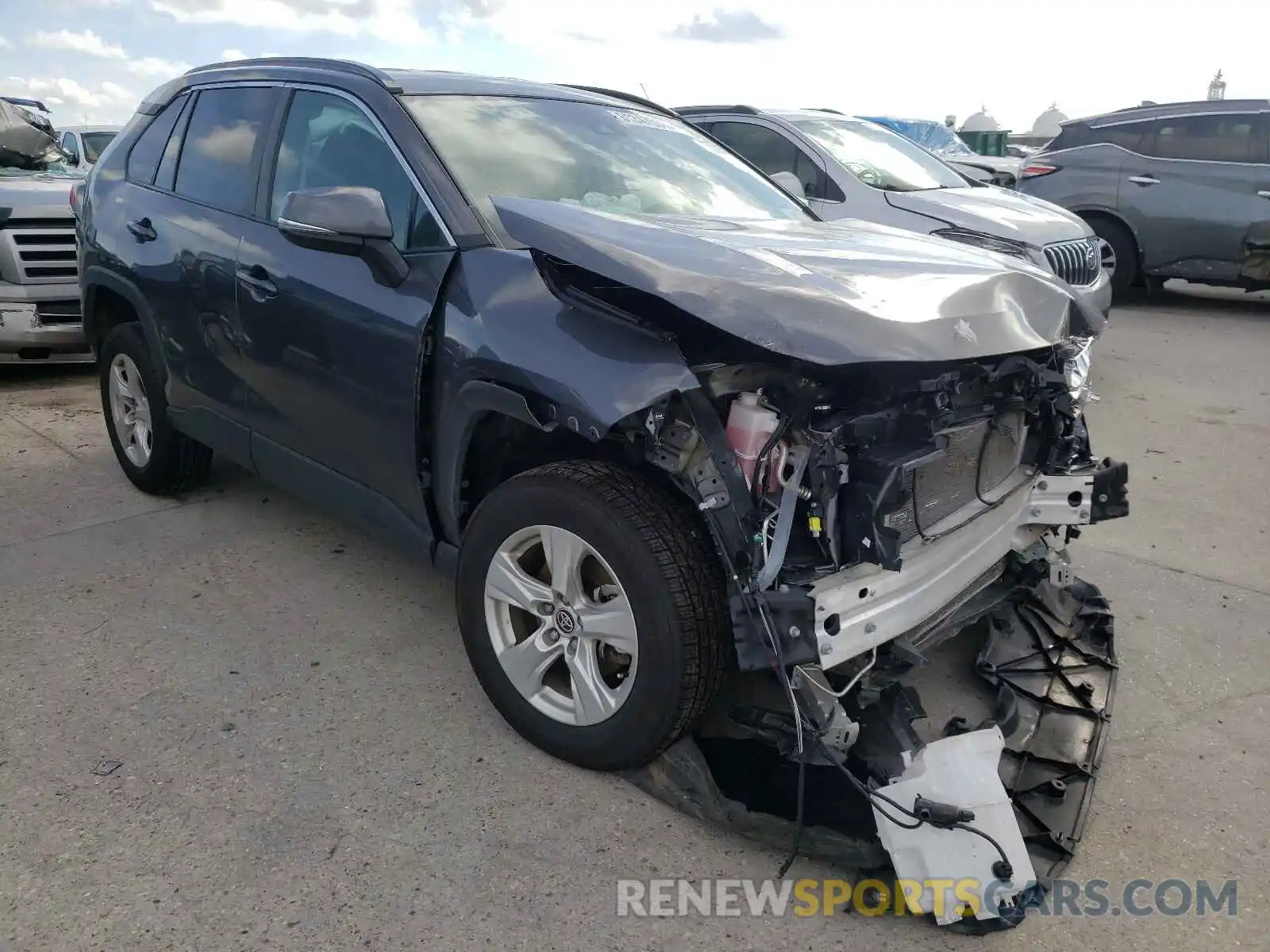 1 Photograph of a damaged car 2T3P1RFV3MC191855 TOYOTA RAV4 2021