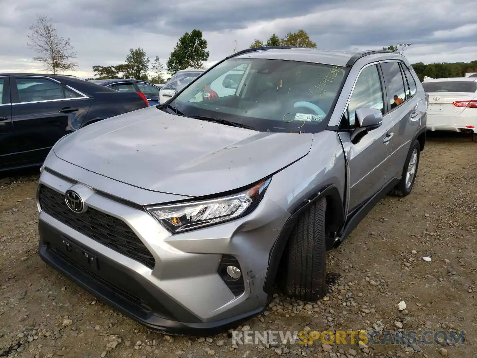 2 Photograph of a damaged car 2T3P1RFV3MC196067 TOYOTA RAV4 2021