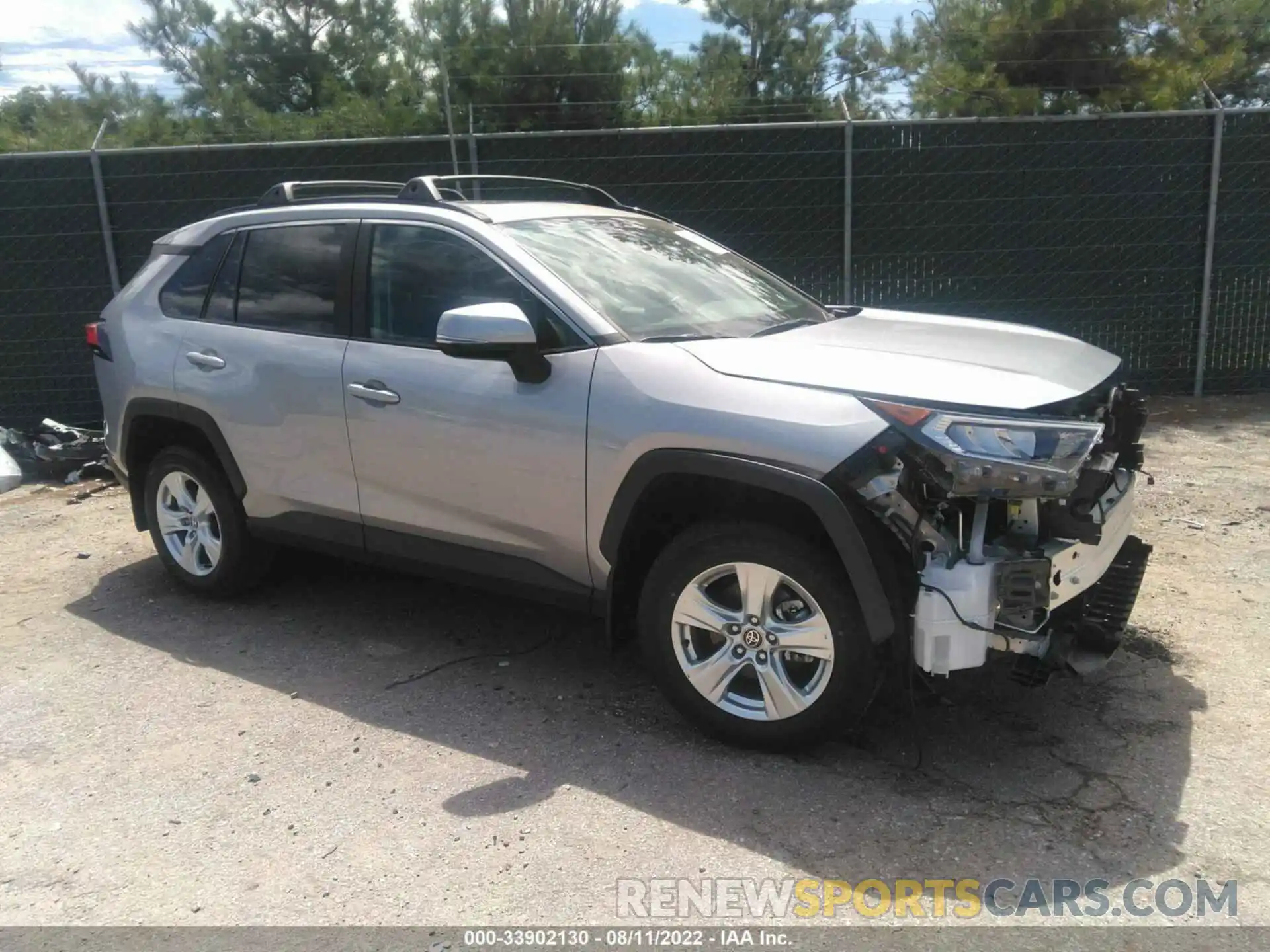 1 Photograph of a damaged car 2T3P1RFV3MC197123 TOYOTA RAV4 2021