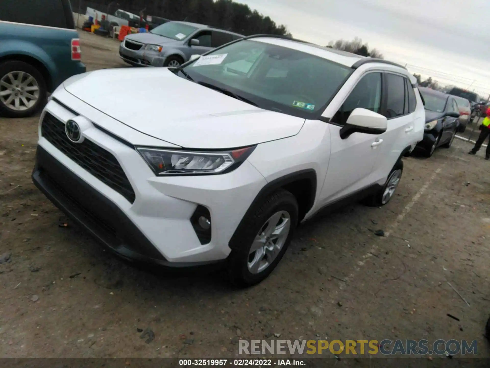 2 Photograph of a damaged car 2T3P1RFV3MC209335 TOYOTA RAV4 2021