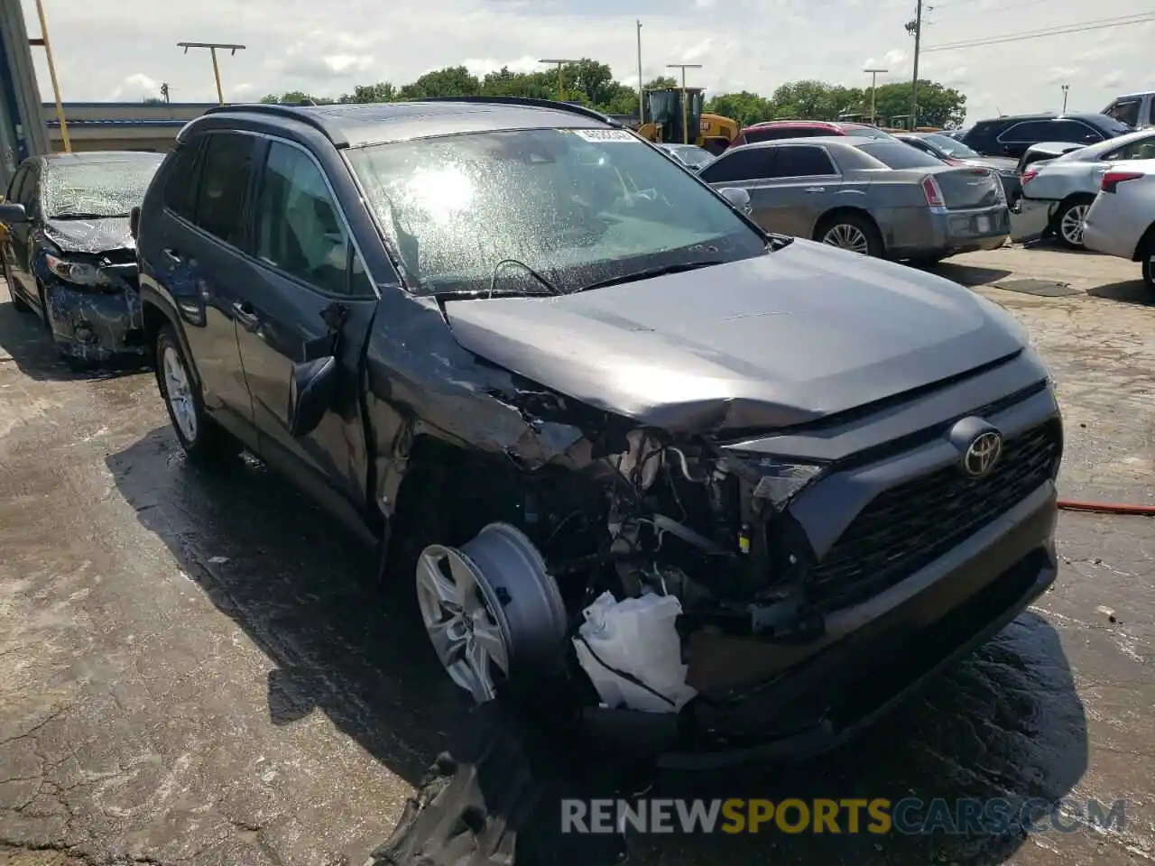 1 Photograph of a damaged car 2T3P1RFV3MC211179 TOYOTA RAV4 2021