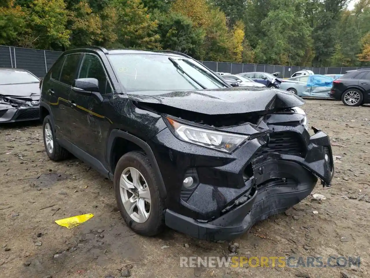 1 Photograph of a damaged car 2T3P1RFV3MC212025 TOYOTA RAV4 2021