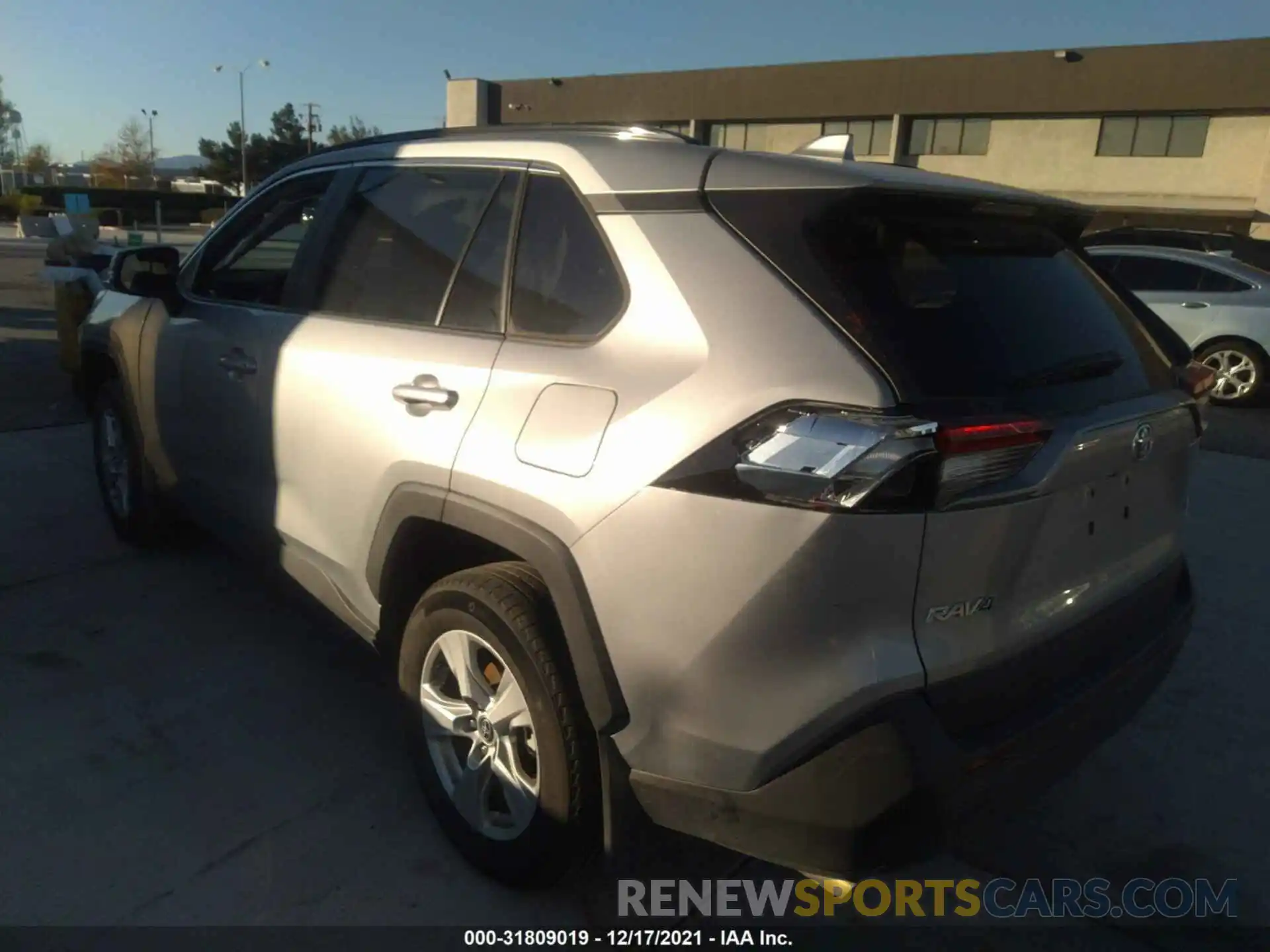 3 Photograph of a damaged car 2T3P1RFV3MC219654 TOYOTA RAV4 2021