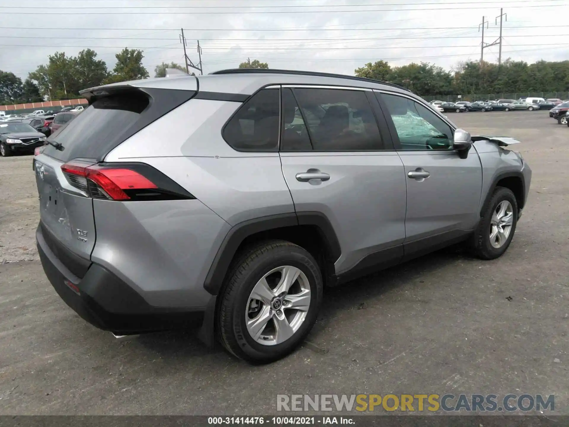 4 Photograph of a damaged car 2T3P1RFV3MC232078 TOYOTA RAV4 2021