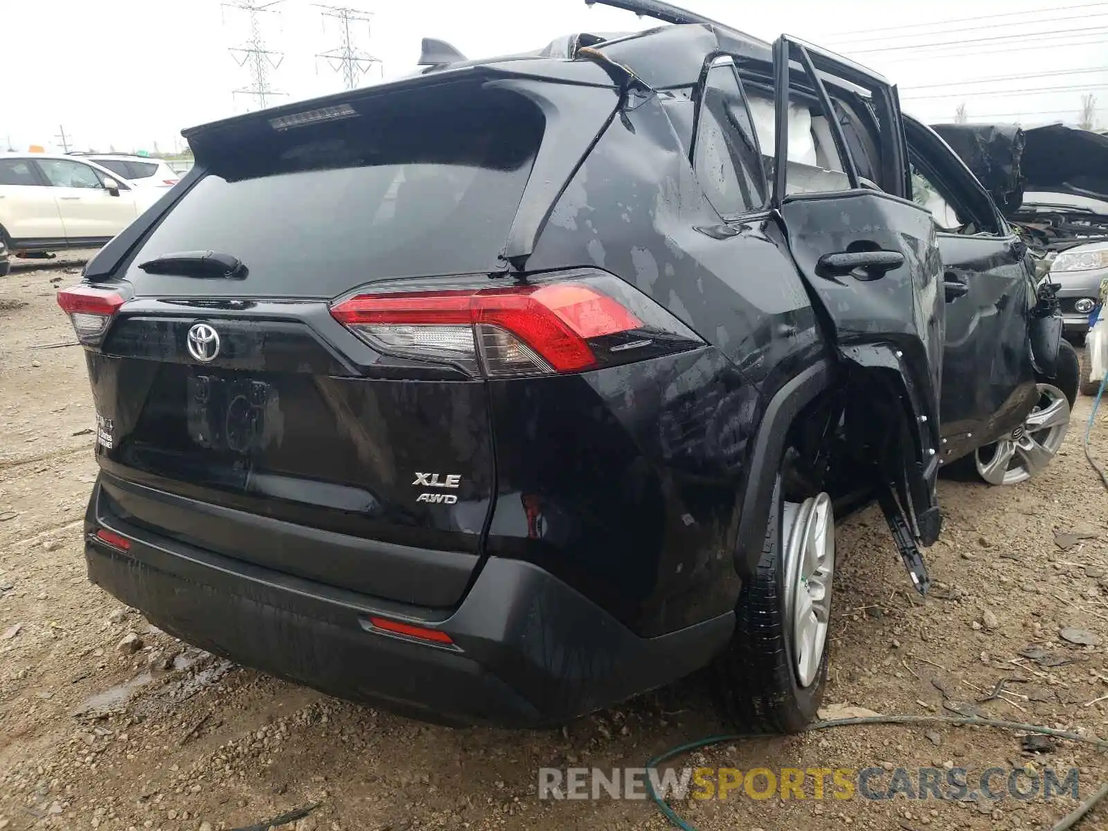 4 Photograph of a damaged car 2T3P1RFV3MW140502 TOYOTA RAV4 2021