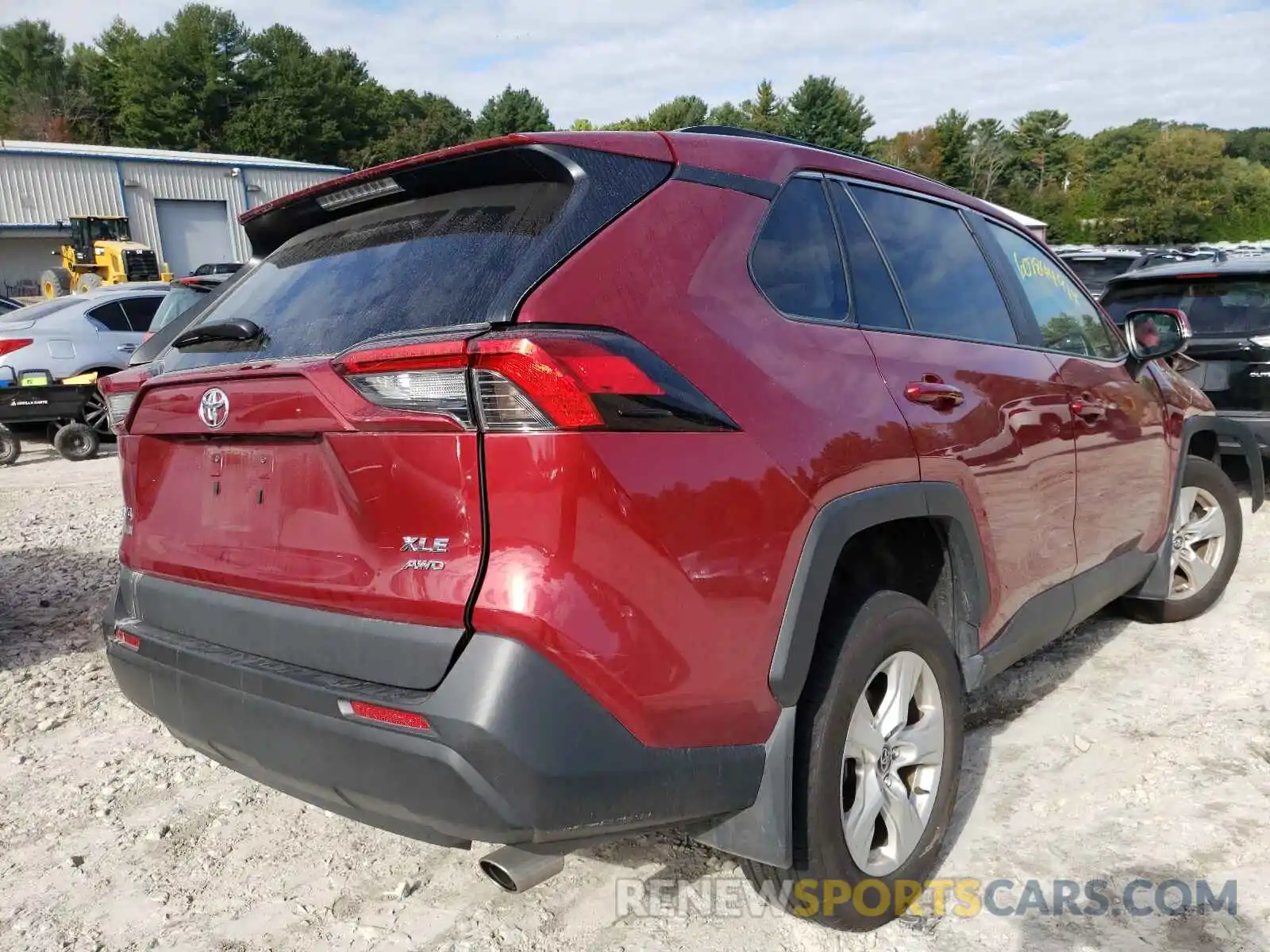 4 Photograph of a damaged car 2T3P1RFV3MW155520 TOYOTA RAV4 2021