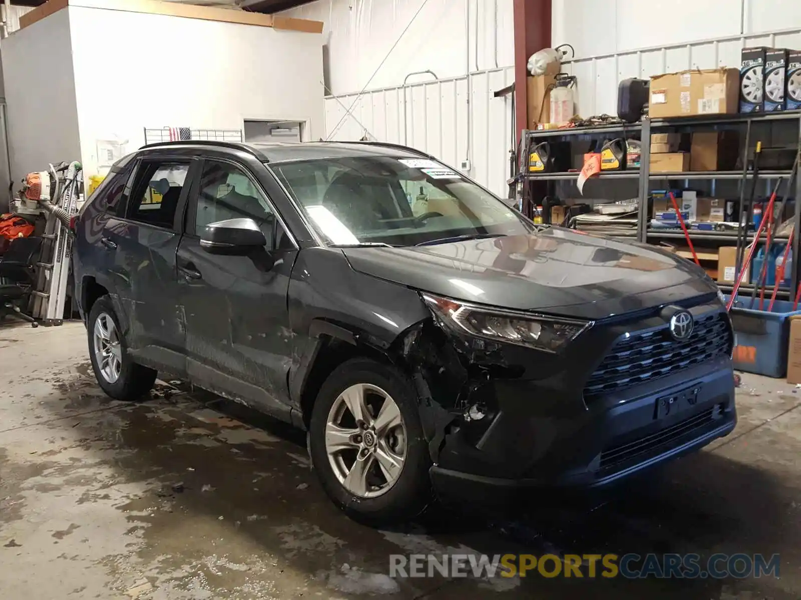 1 Photograph of a damaged car 2T3P1RFV3MW160152 TOYOTA RAV4 2021