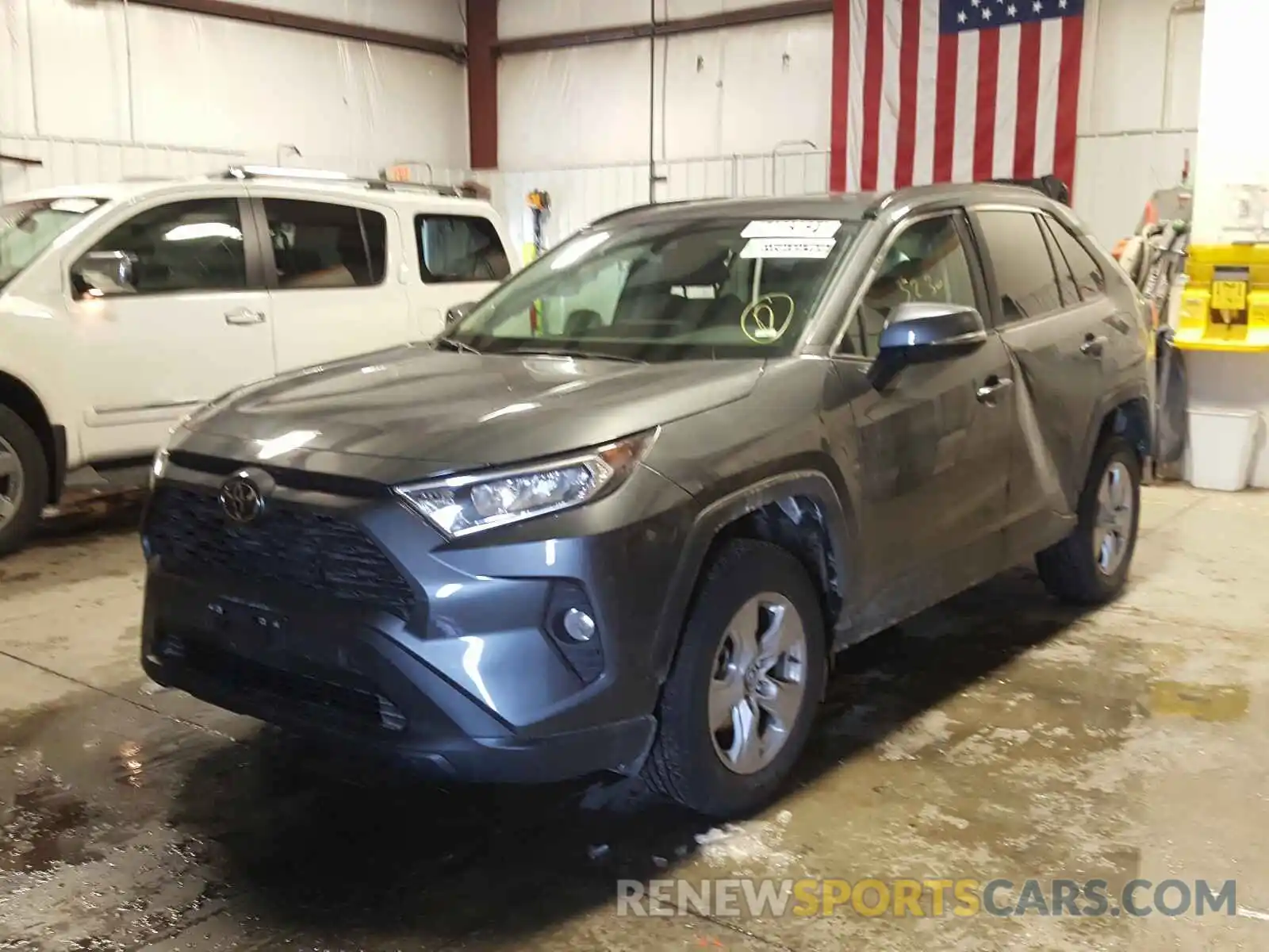 2 Photograph of a damaged car 2T3P1RFV3MW160152 TOYOTA RAV4 2021