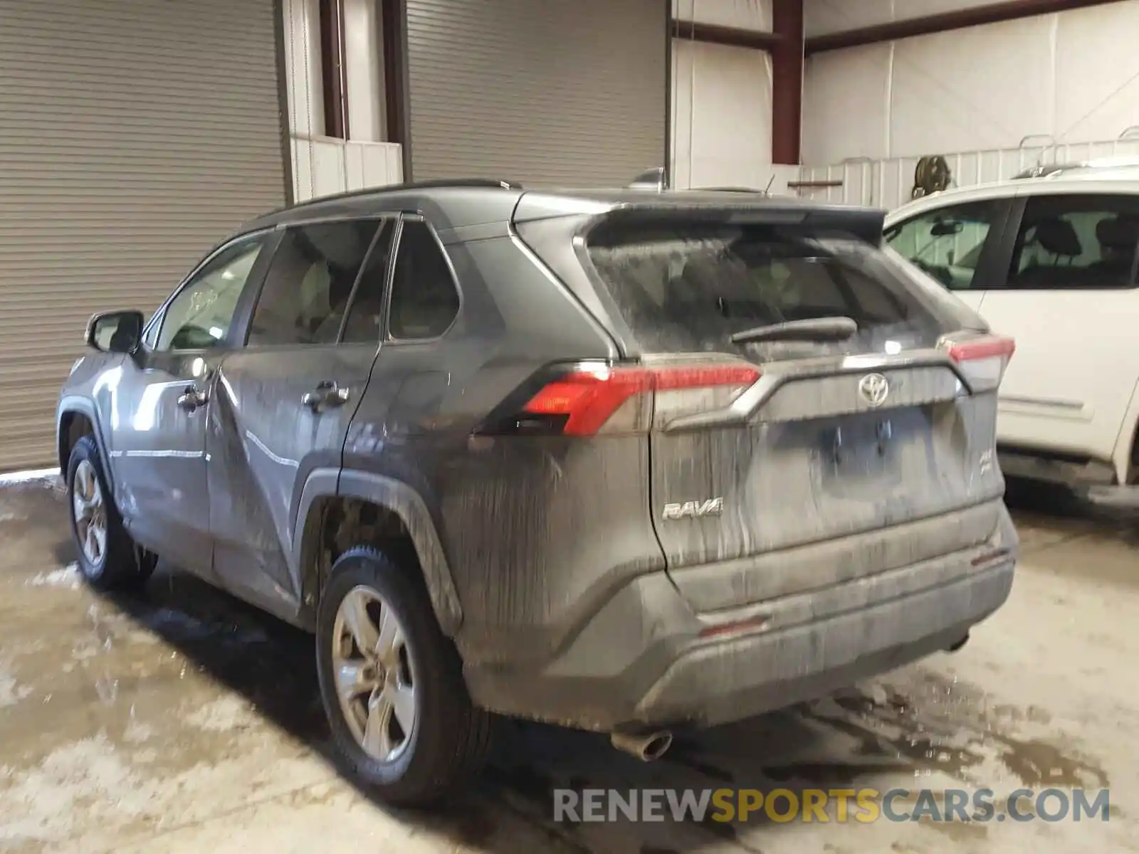 3 Photograph of a damaged car 2T3P1RFV3MW160152 TOYOTA RAV4 2021