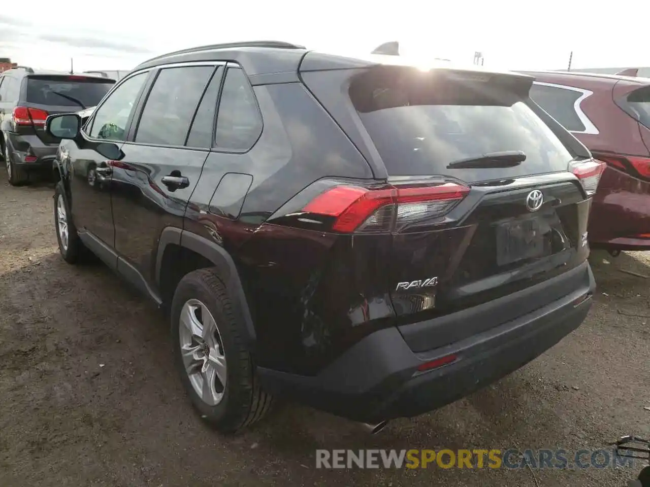 3 Photograph of a damaged car 2T3P1RFV3MW178960 TOYOTA RAV4 2021