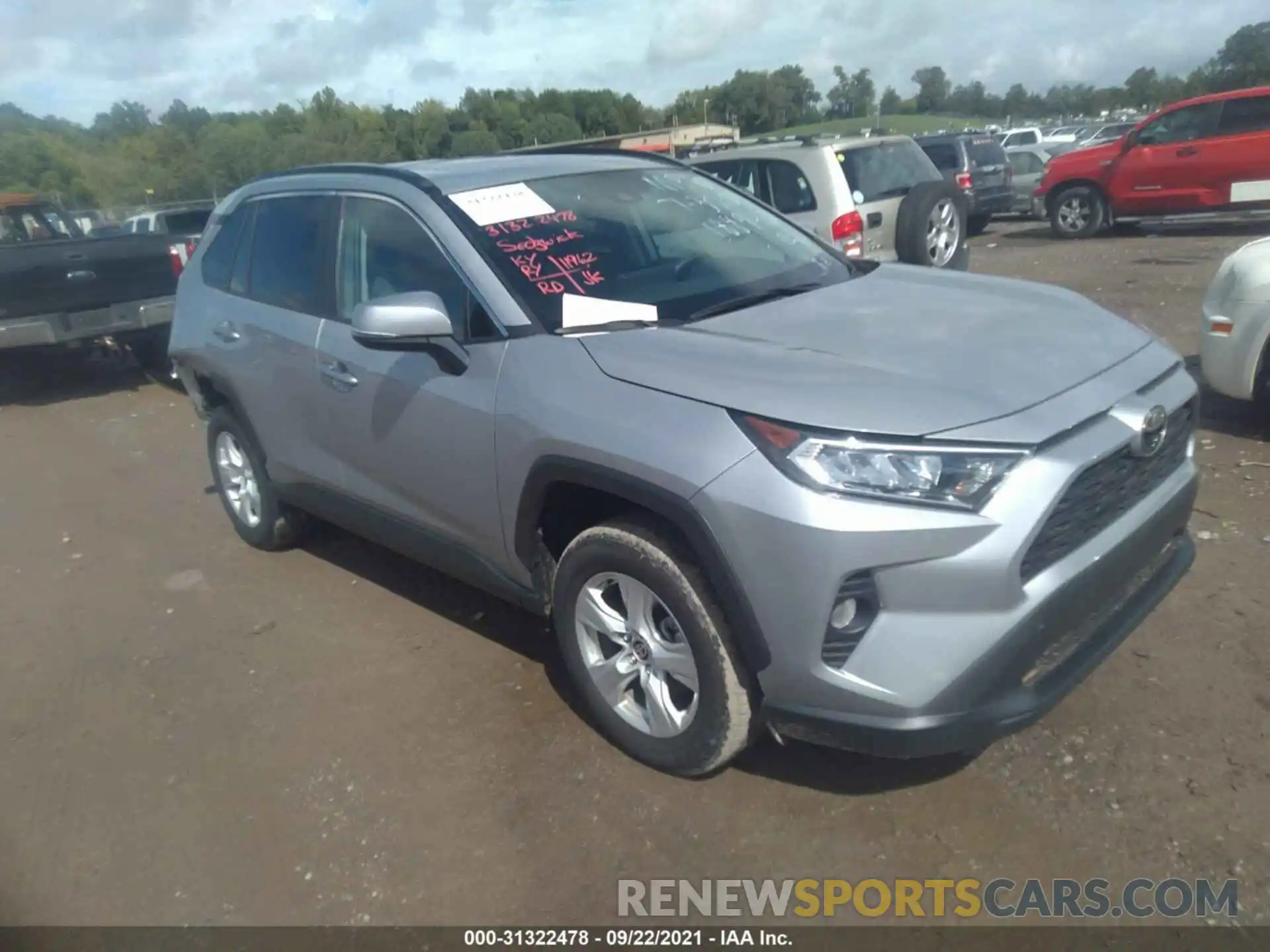 1 Photograph of a damaged car 2T3P1RFV3MW188940 TOYOTA RAV4 2021