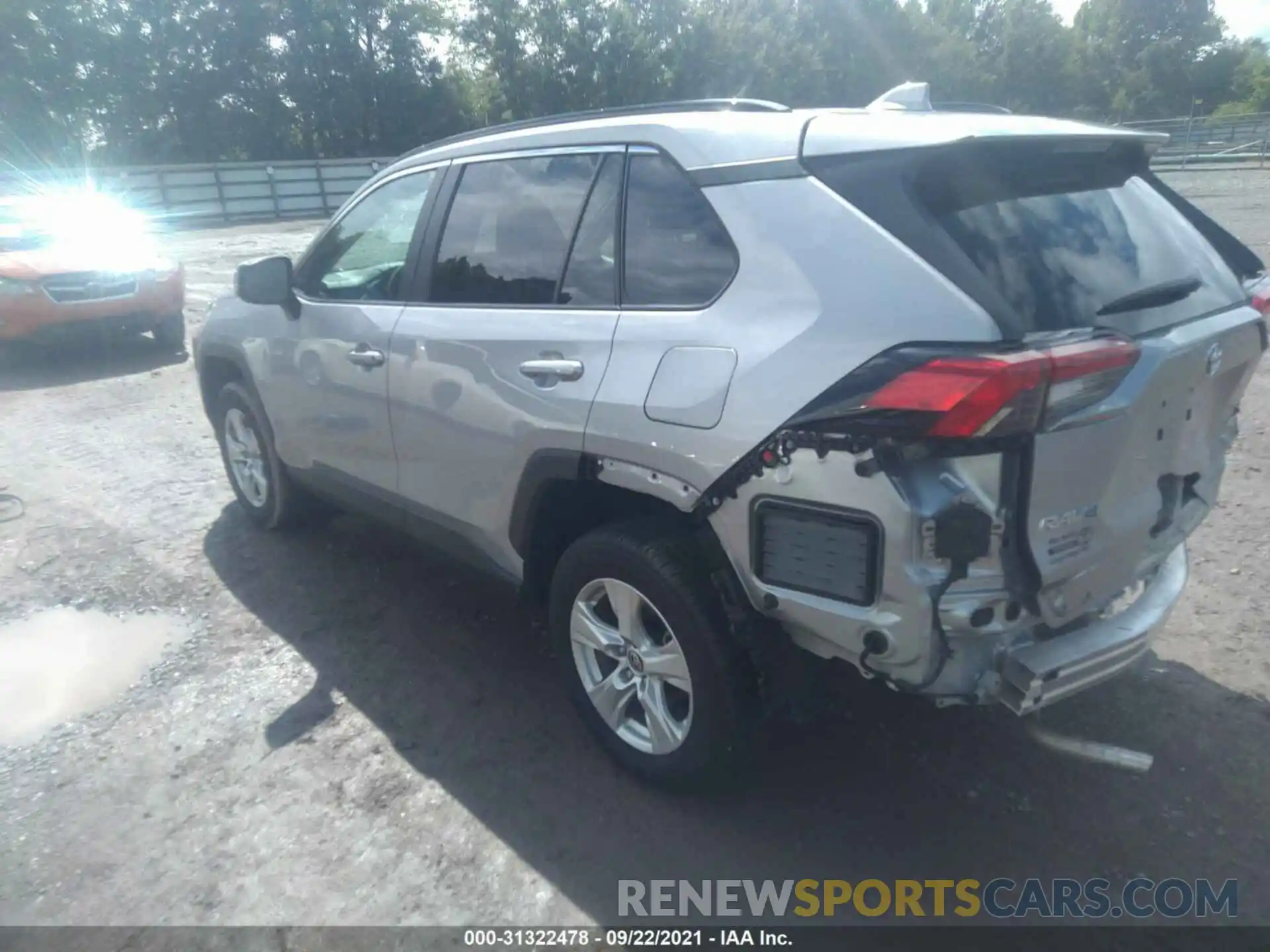 3 Photograph of a damaged car 2T3P1RFV3MW188940 TOYOTA RAV4 2021